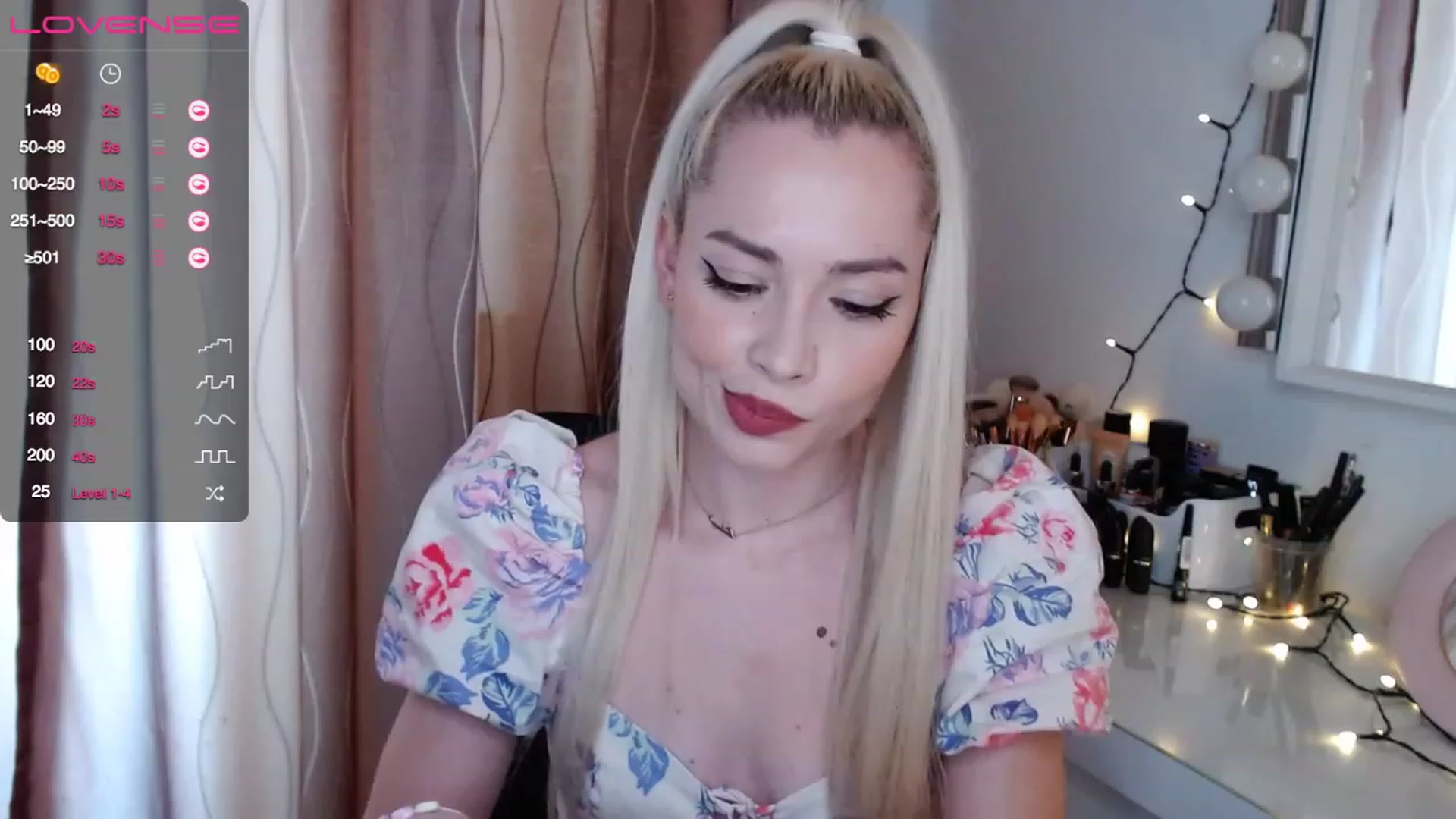 Gallery image thumbnail from Rapunzelll's myfreecams stream on, 03/07/2023, 09:08 image 10 of 20