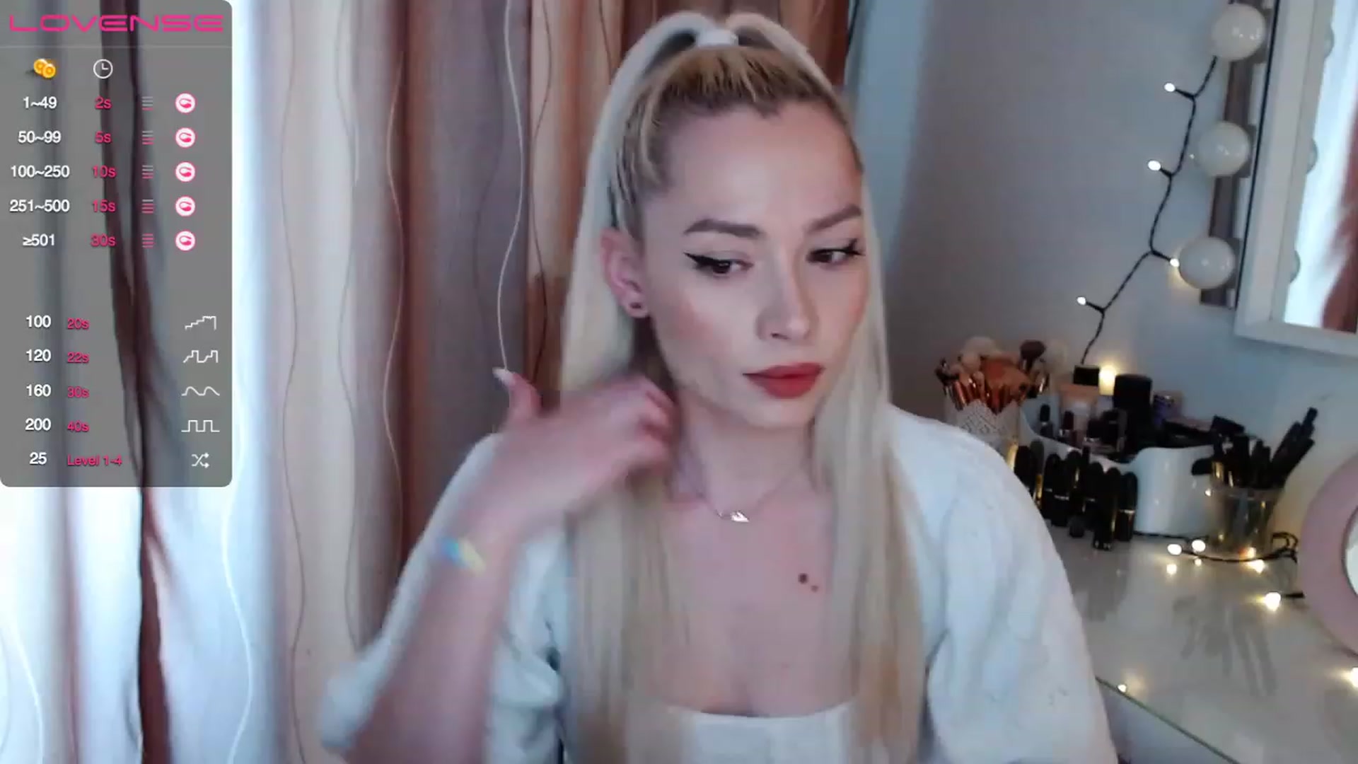 Gallery image thumbnail from Rapunzelll's myfreecams stream on, 03/08/2023, 08:56 image 9 of 20