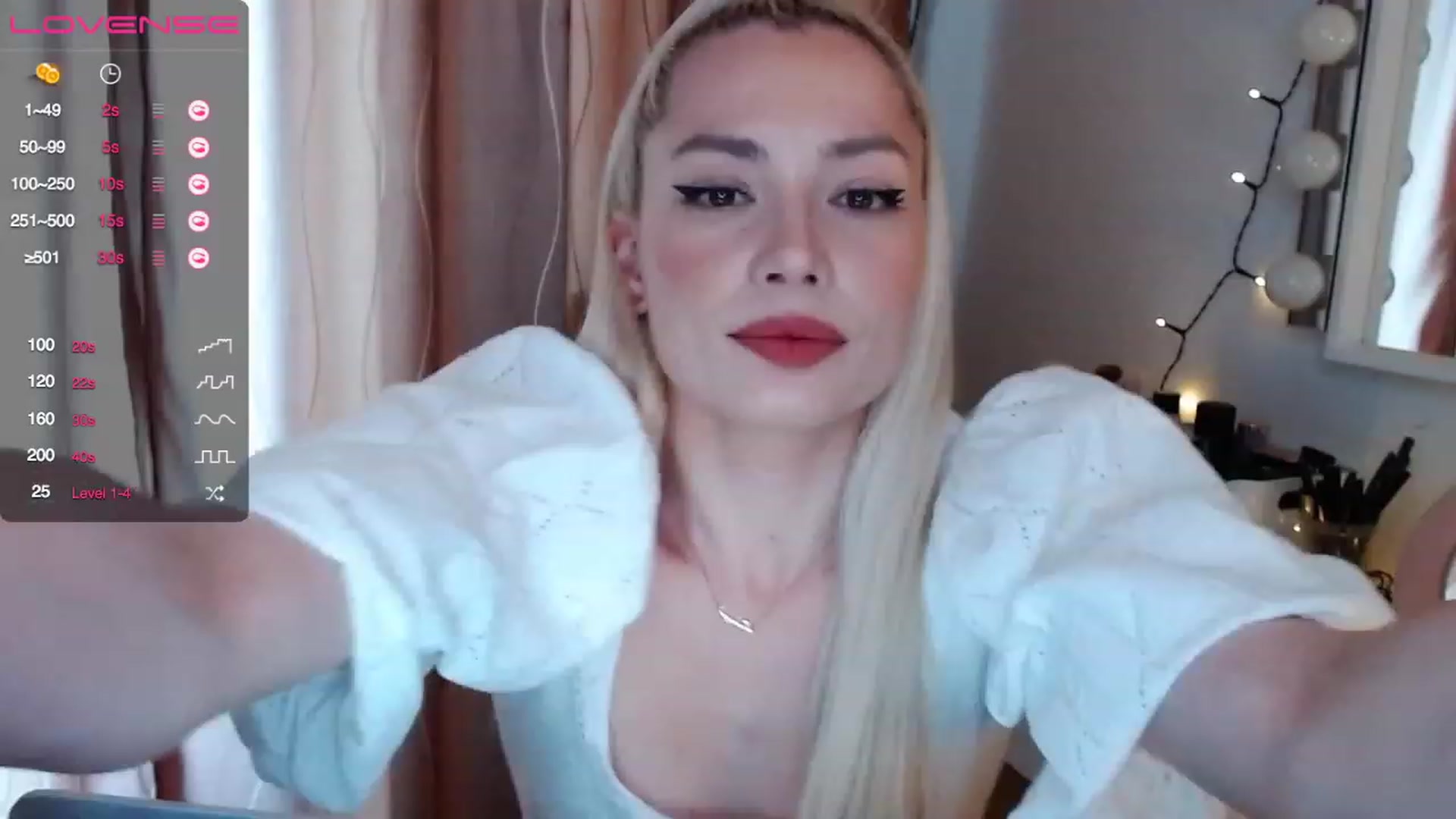 Gallery image thumbnail from Rapunzelll's myfreecams stream on, 03/08/2023, 08:56 image 11 of 20