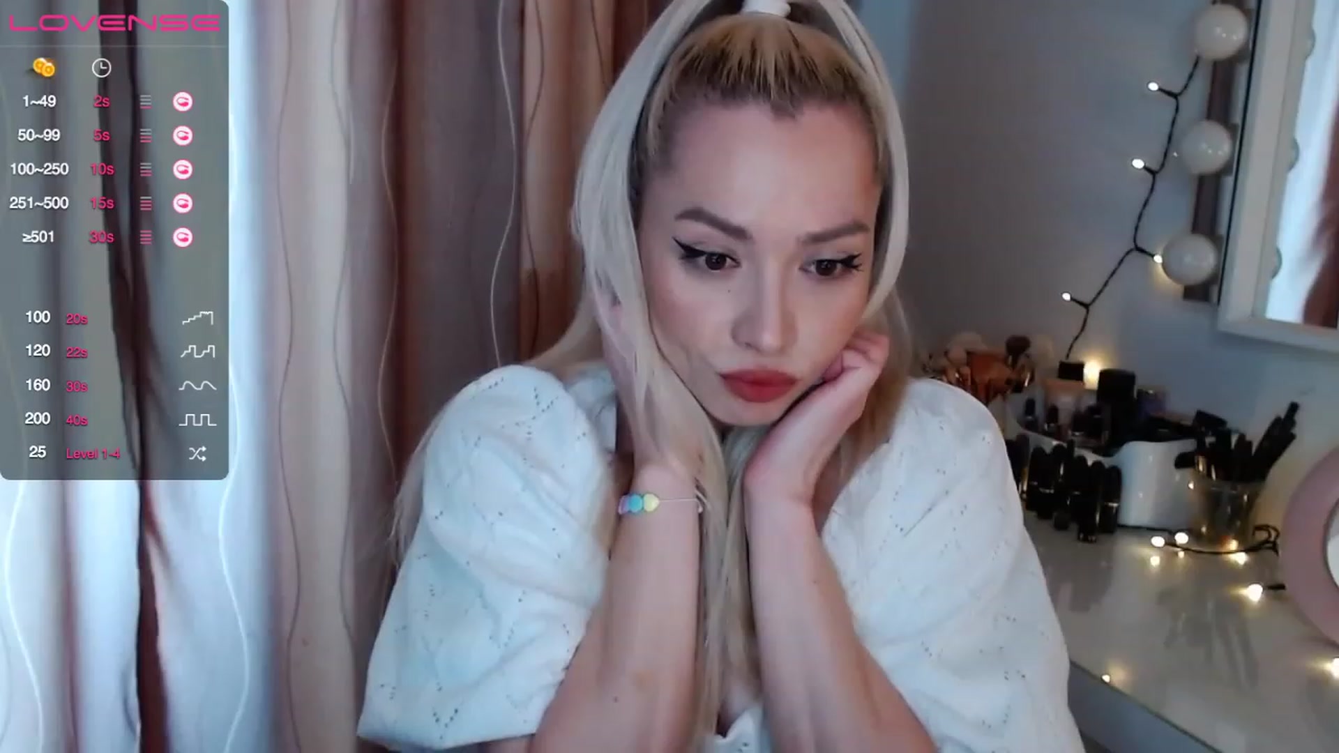 Gallery image thumbnail from Rapunzelll's myfreecams stream on, 03/08/2023, 08:56 image 5 of 20