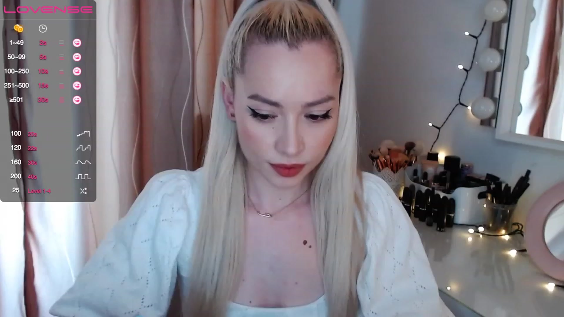 Gallery image thumbnail from Rapunzelll's myfreecams stream on, 03/08/2023, 08:56 image 14 of 20