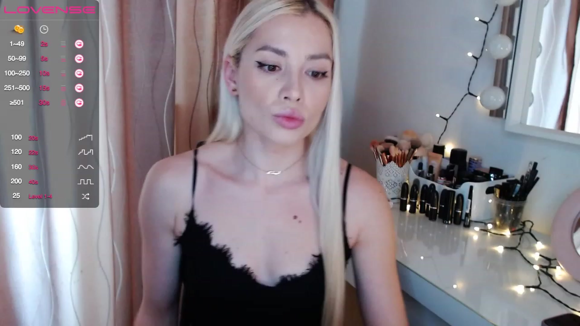 Gallery image thumbnail from Rapunzelll's myfreecams stream on, 03/10/2023, 07:50 image 16 of 20