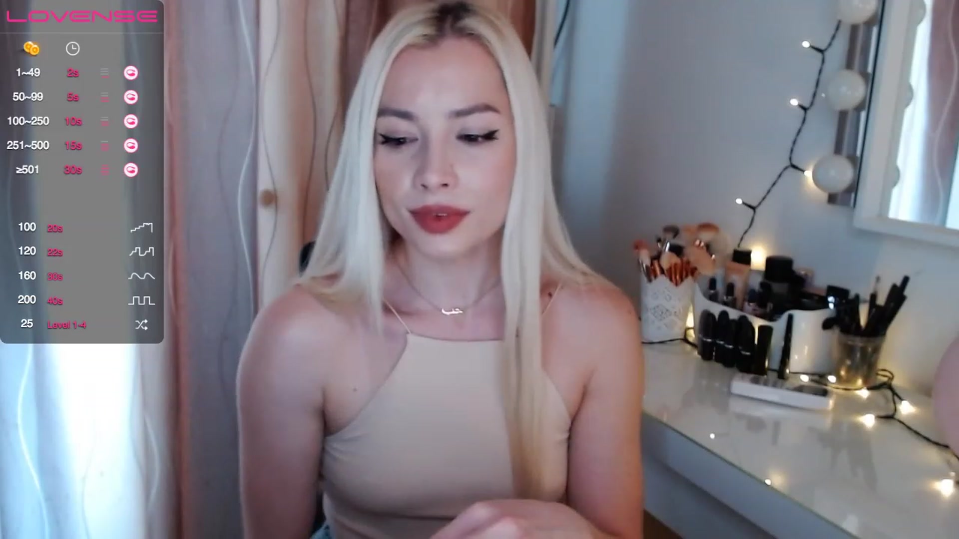Gallery image thumbnail from Rapunzelll's myfreecams stream on, 03/13/2023, 08:39 image 11 of 20