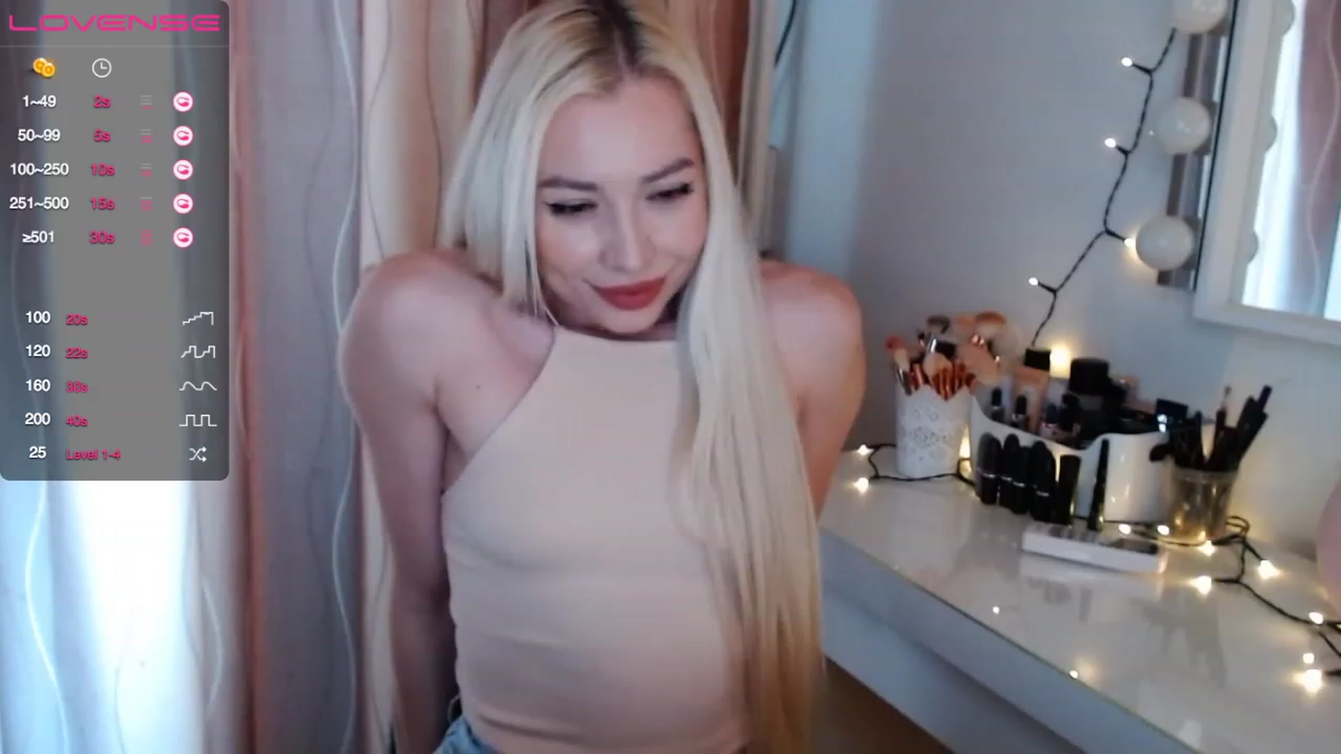 Gallery image thumbnail from Rapunzelll's myfreecams stream on, 03/13/2023, 08:39 image 13 of 20