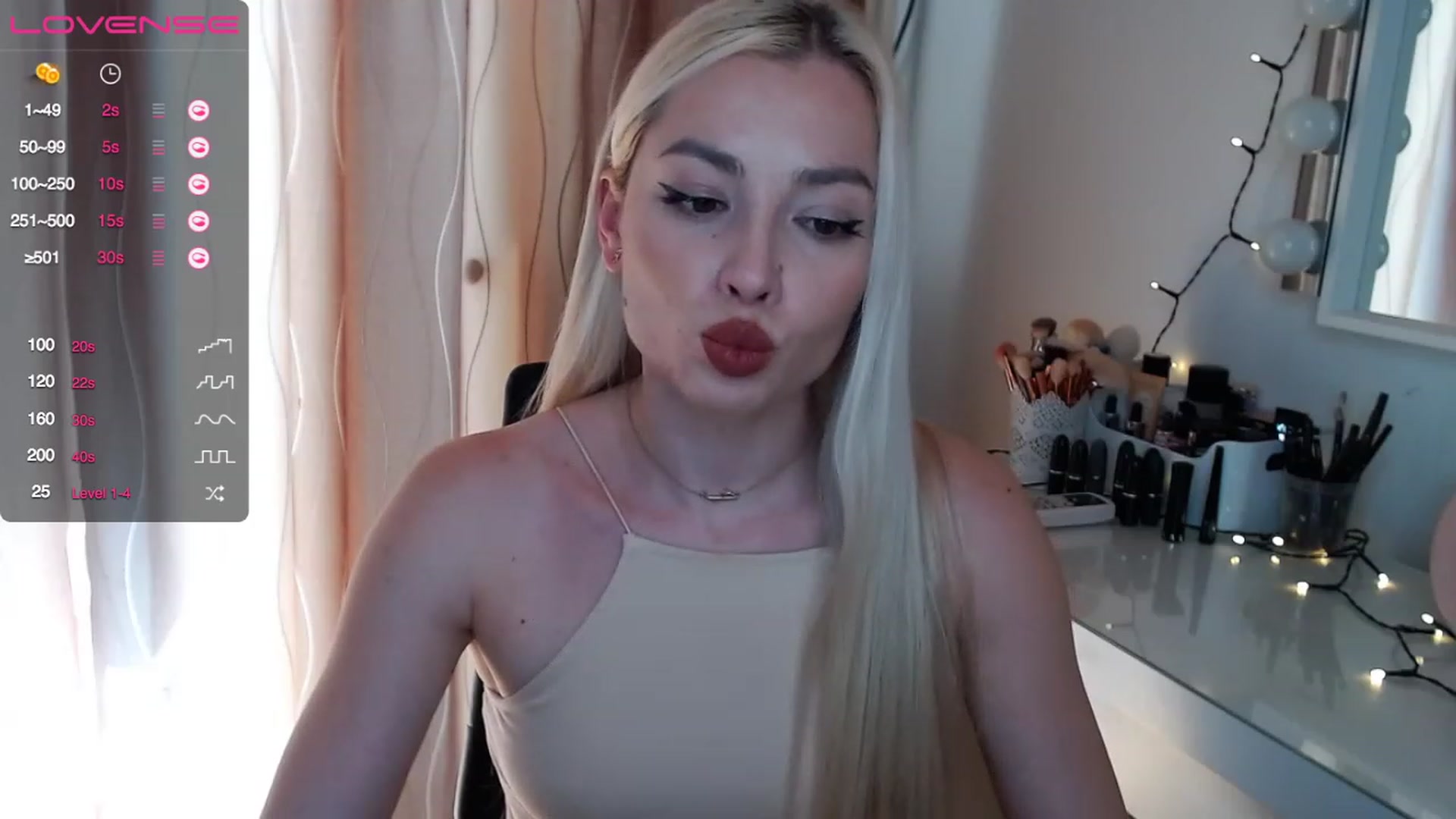 Gallery image thumbnail from Rapunzelll's myfreecams stream on, 03/13/2023, 10:42 image 10 of 20