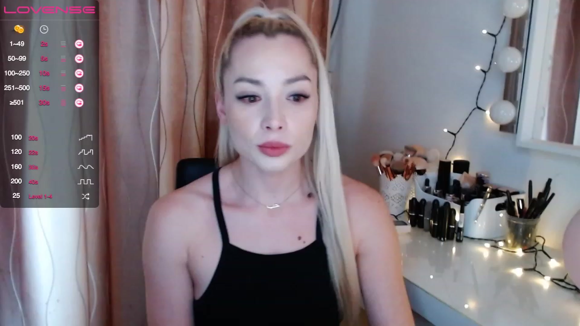 Gallery image thumbnail from Rapunzelll's myfreecams stream on, 03/16/2023, 10:01 image 20 of 20