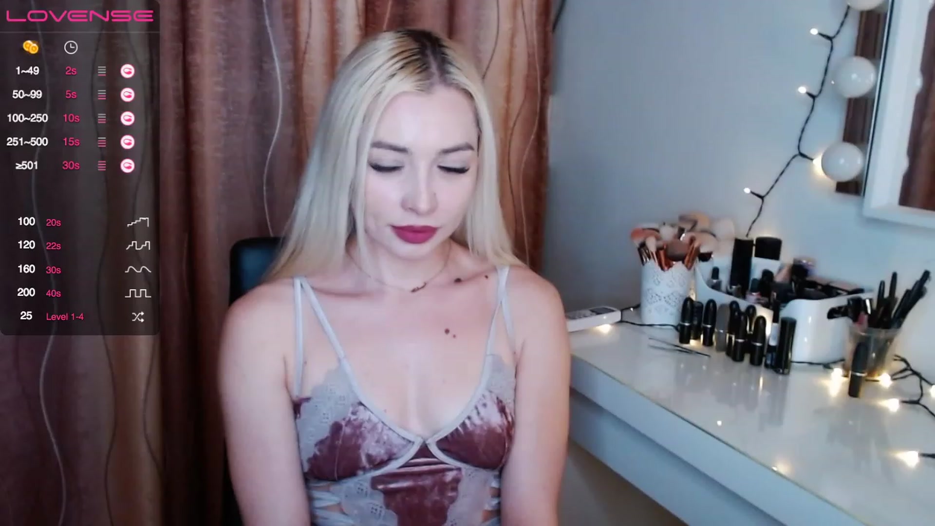 Gallery image thumbnail from Rapunzelll's myfreecams stream on, 03/18/2023, 17:16 image 13 of 20