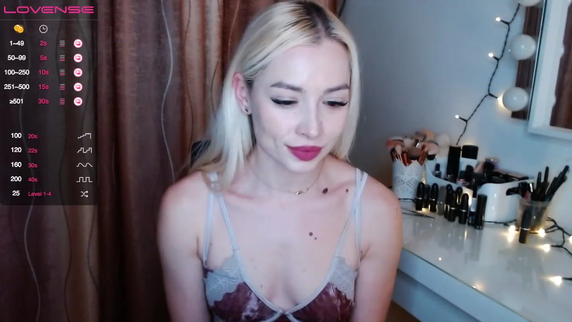 Gallery image thumbnail from Rapunzelll's myfreecams stream on, 03/18/2023, 17:16 image 17 of 20