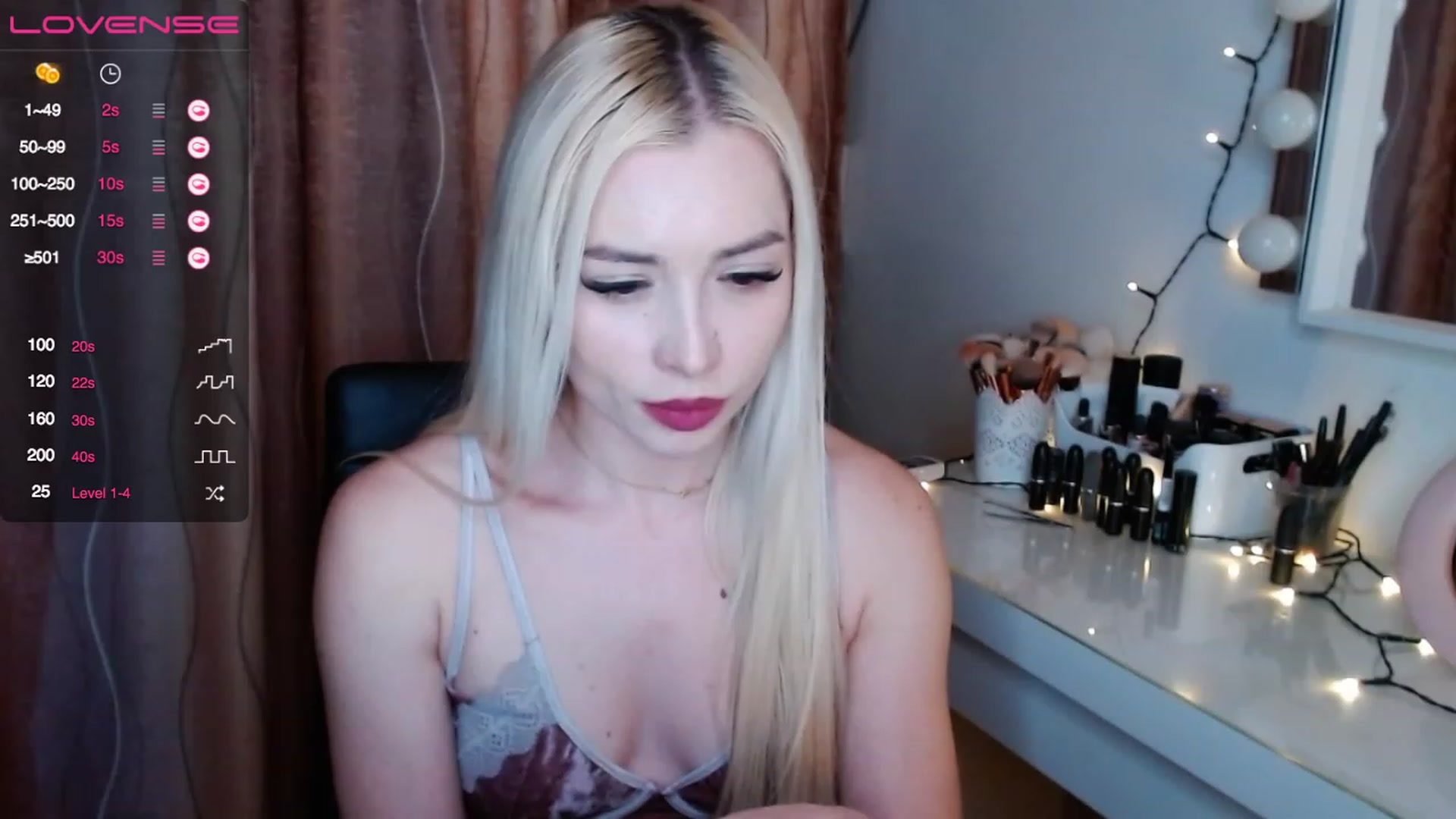 Gallery image thumbnail from Rapunzelll's myfreecams stream on, 03/18/2023, 17:16 image 6 of 20