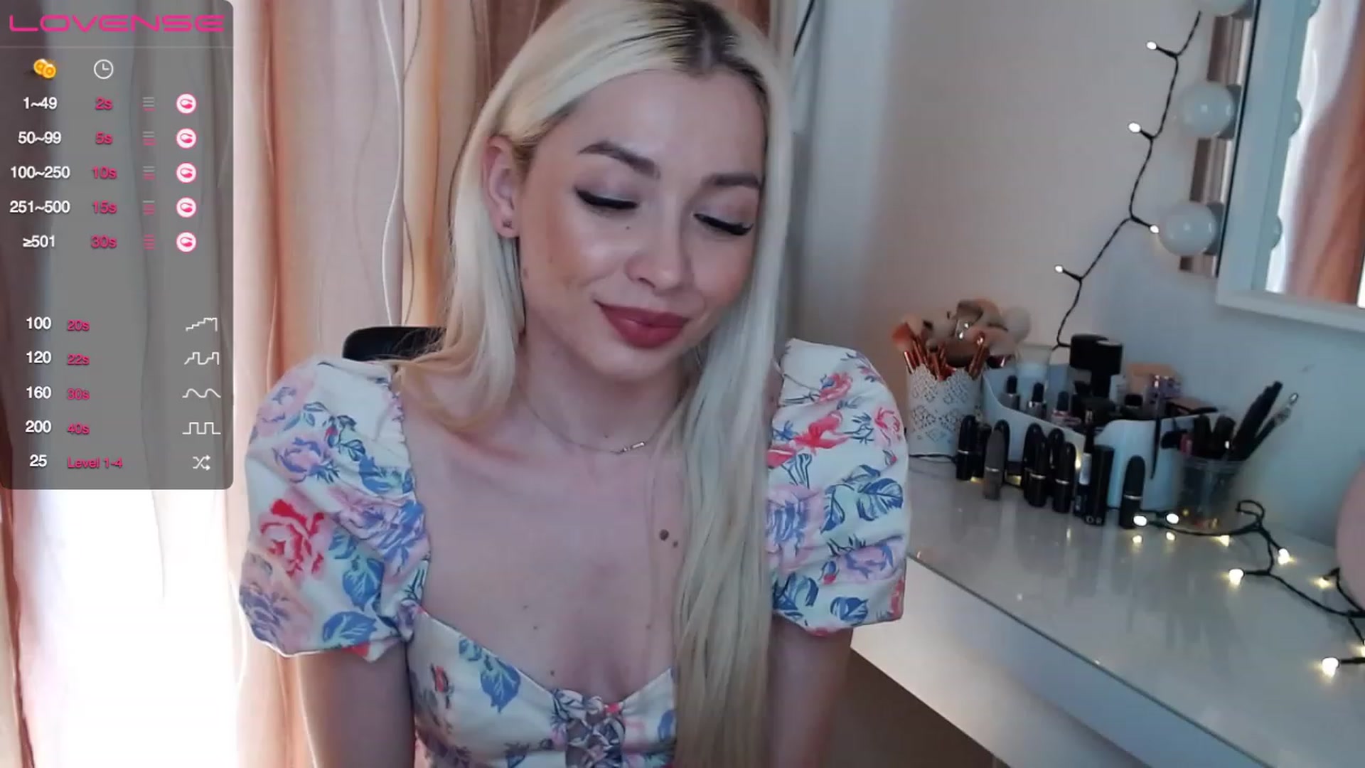 Gallery image thumbnail from Rapunzelll's myfreecams stream on, 03/19/2023, 10:24 image 8 of 20