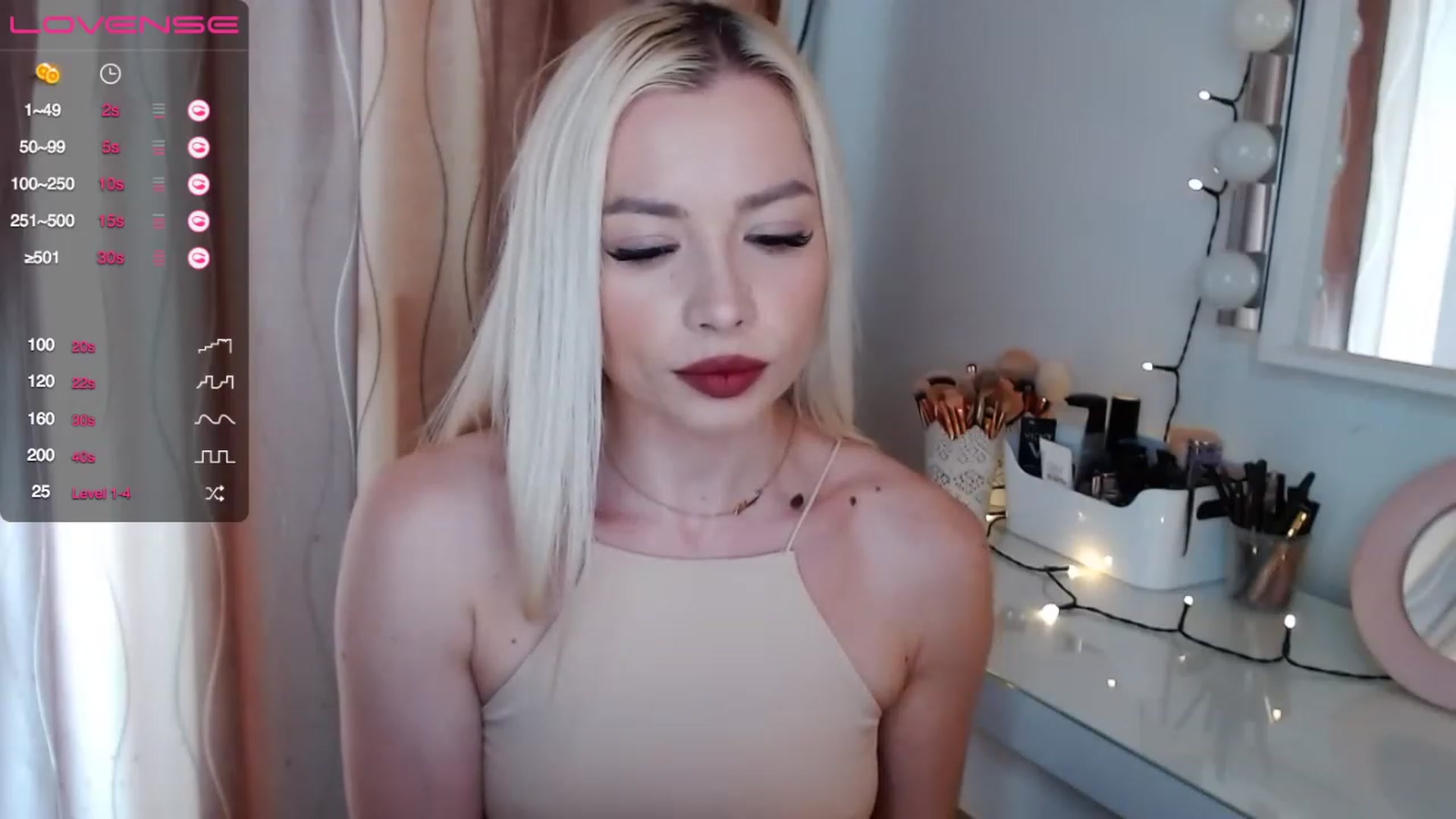 Gallery image thumbnail from Rapunzelll's myfreecams stream on, 03/21/2023, 09:04 image 12 of 20