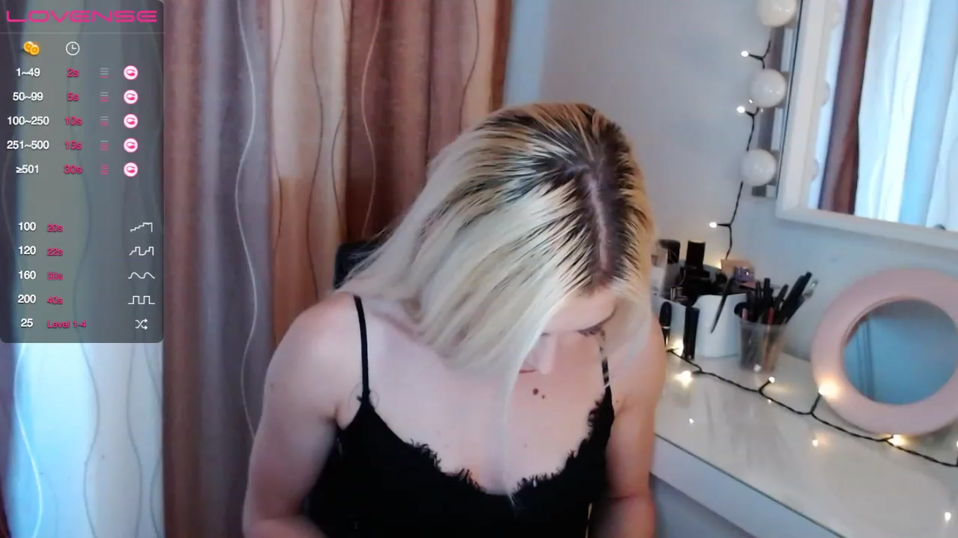 Gallery image thumbnail from Rapunzelll's myfreecams stream on, 03/30/2023, 08:02 image 15 of 20