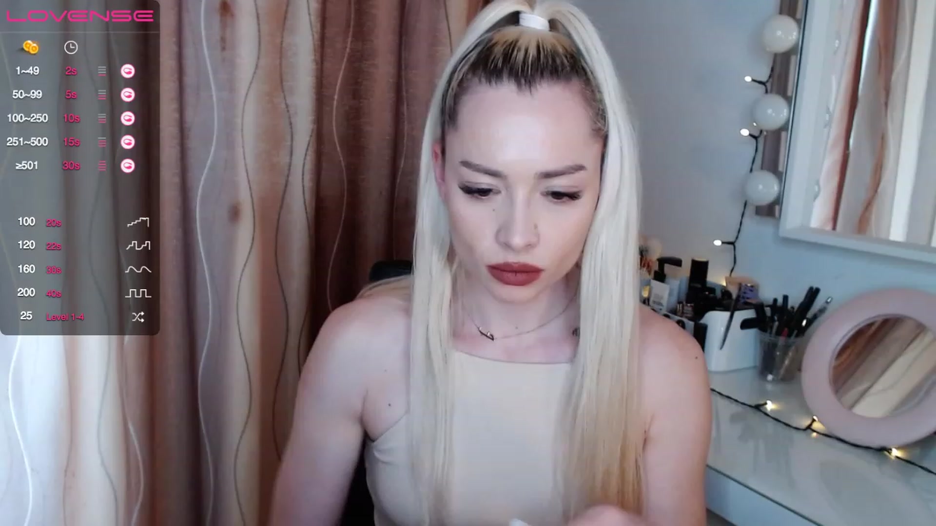 Gallery image thumbnail from Rapunzelll's myfreecams stream on, 04/01/2023, 13:09 image 19 of 20