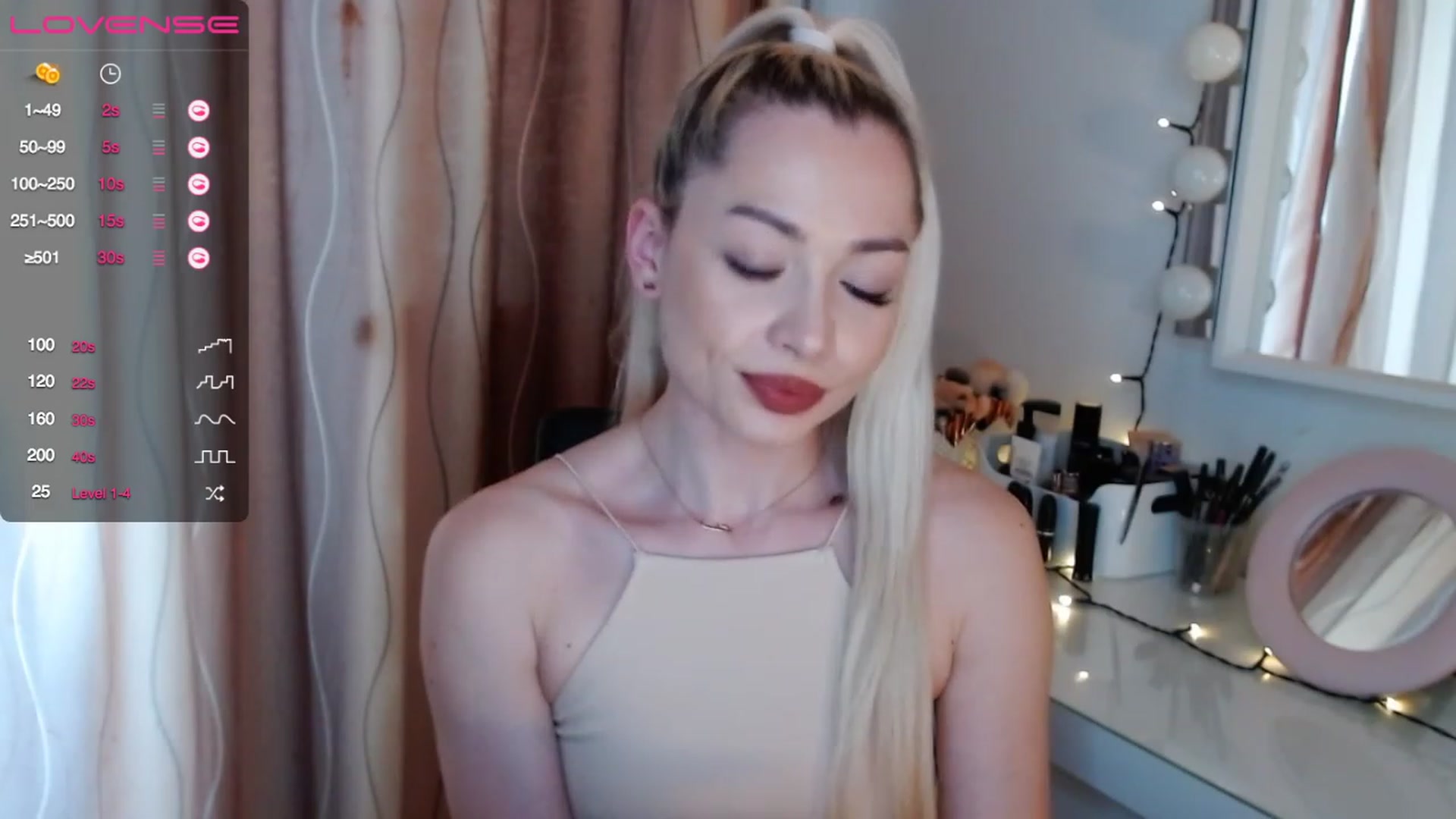Gallery image thumbnail from Rapunzelll's myfreecams stream on, 04/01/2023, 13:09 image 7 of 20