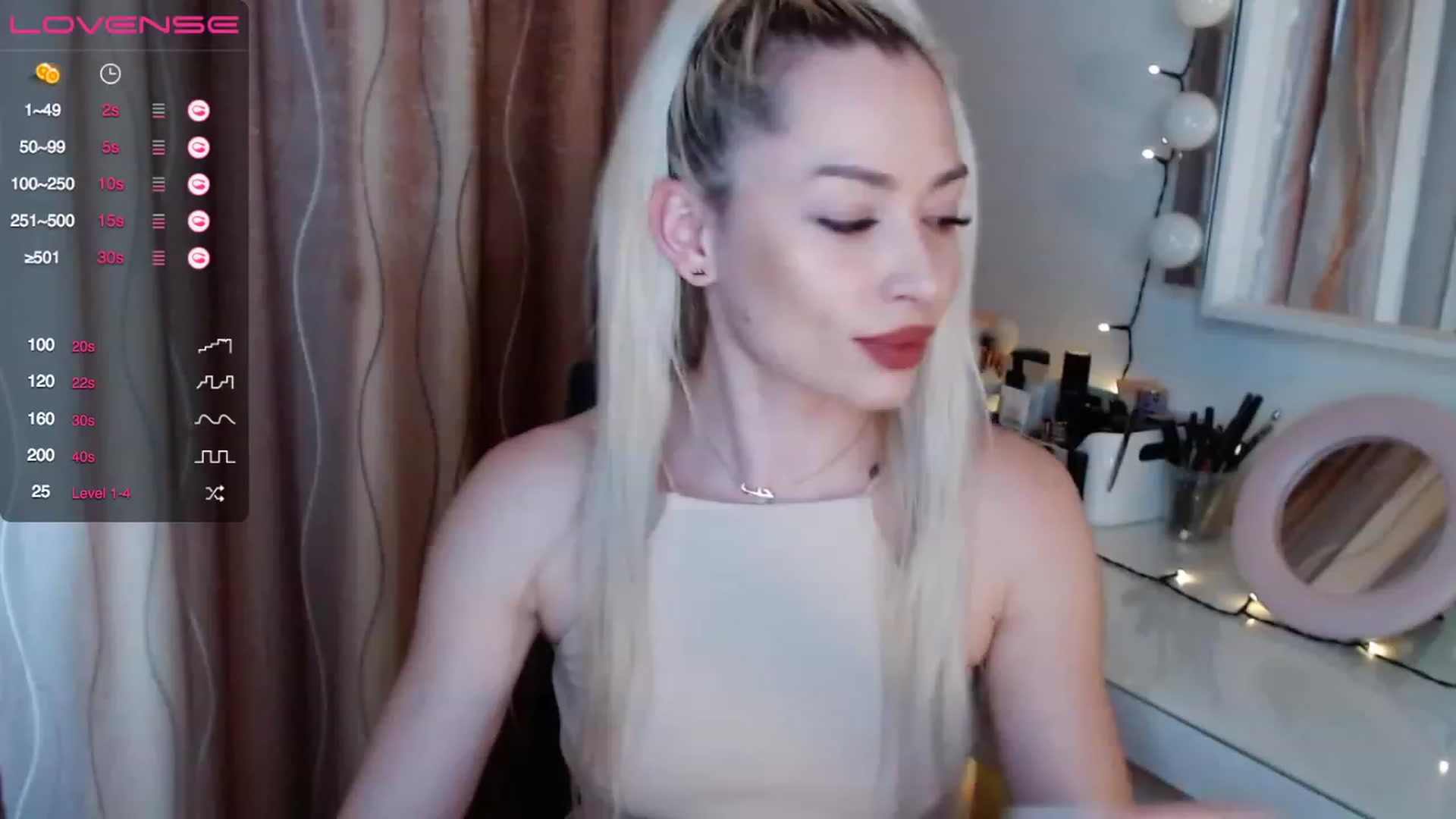 Gallery image thumbnail from Rapunzelll's myfreecams stream on, 04/01/2023, 15:21 image 6 of 20