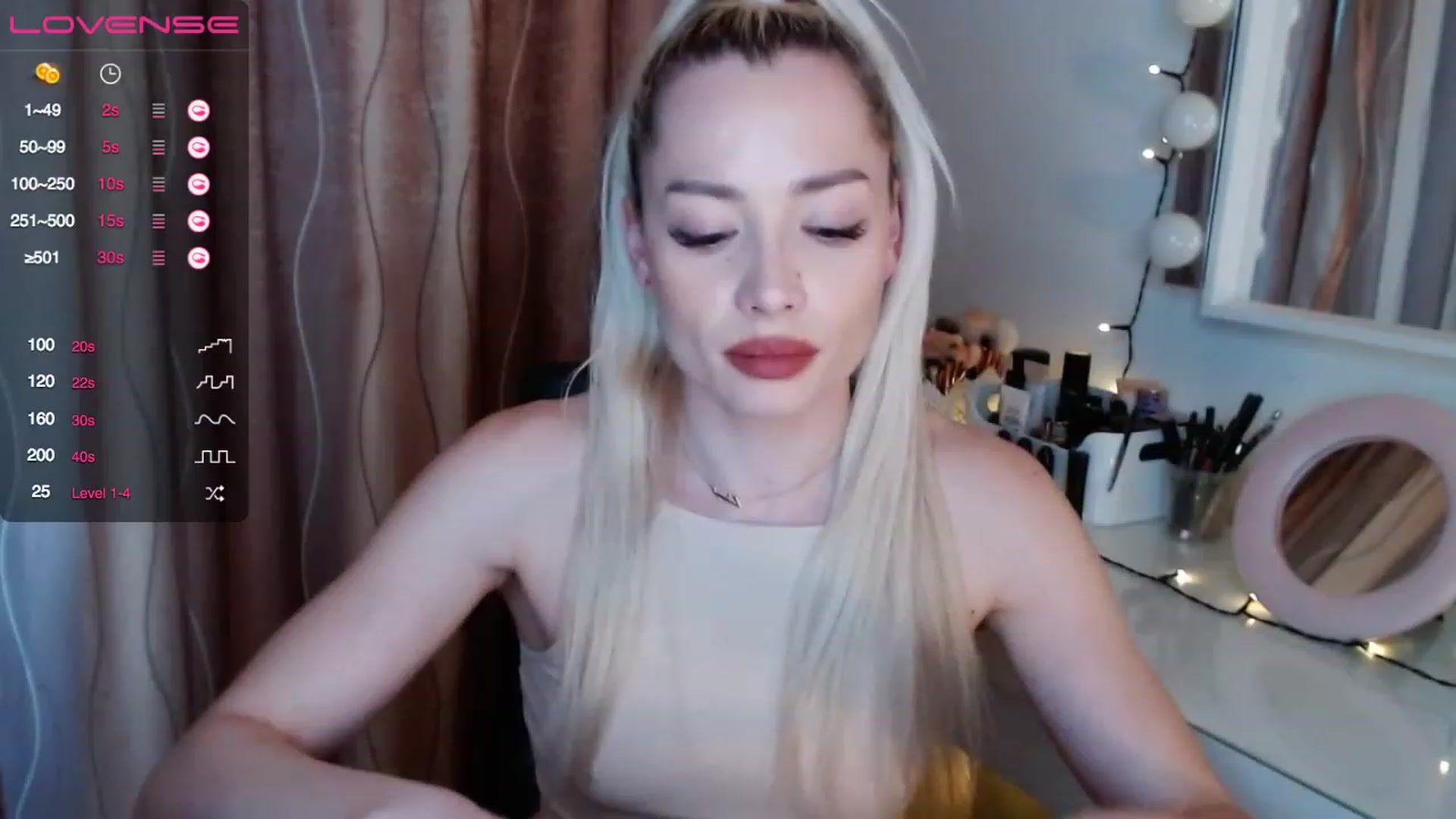 Gallery image thumbnail from Rapunzelll's myfreecams stream on, 04/01/2023, 15:21 image 16 of 20