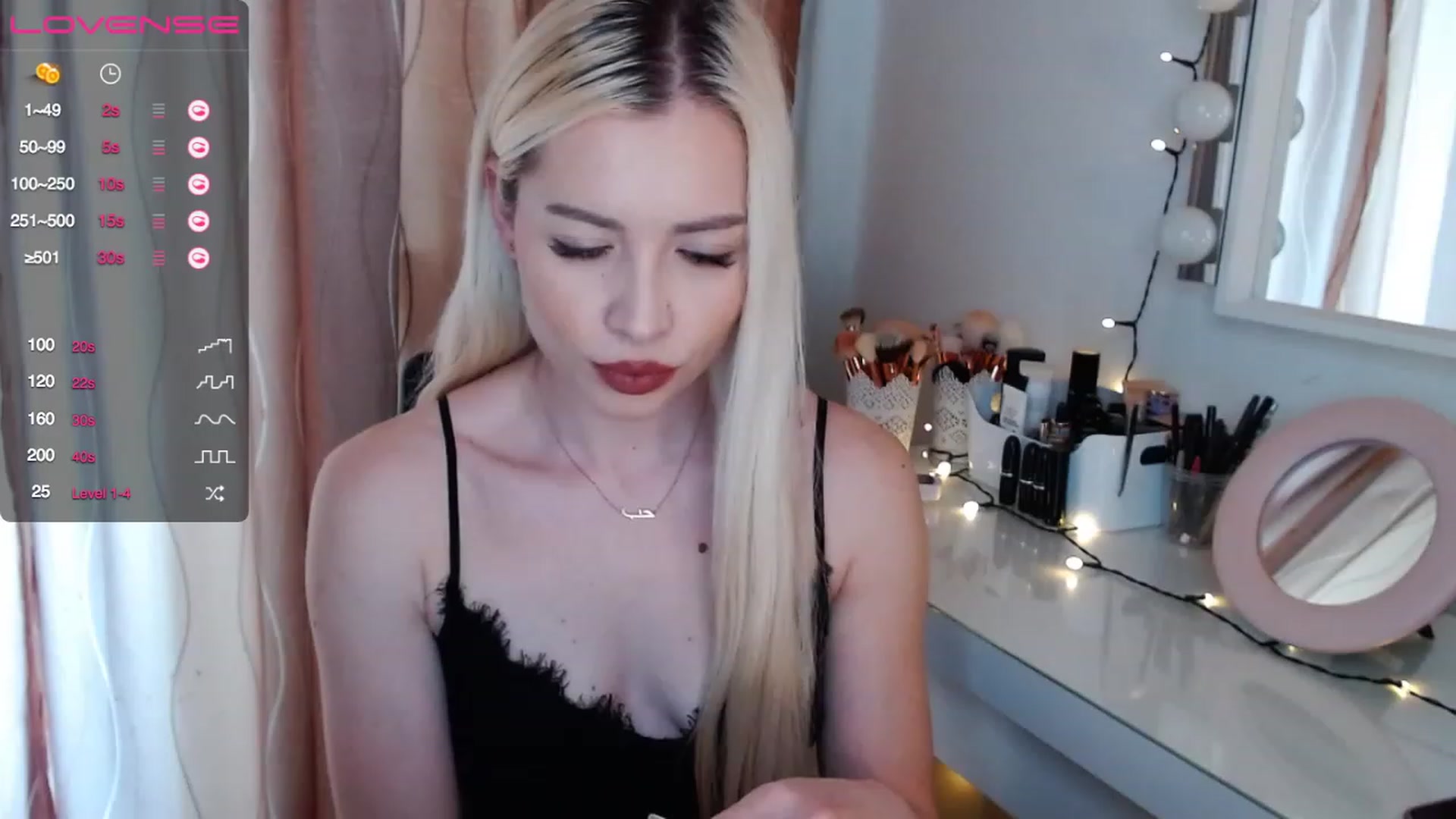 Gallery image thumbnail from Rapunzelll's myfreecams stream on, 04/07/2023, 07:59 image 3 of 20