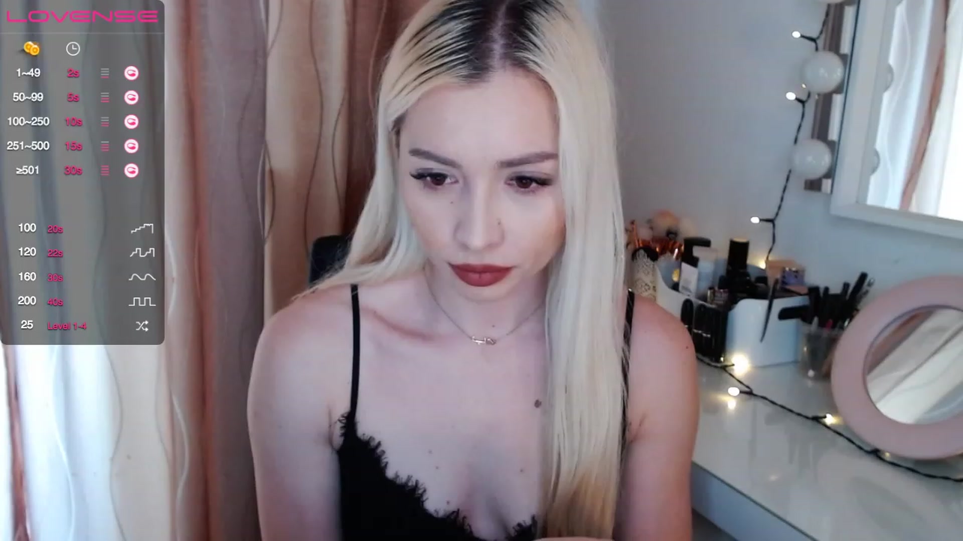 Gallery image thumbnail from Rapunzelll's myfreecams stream on, 04/07/2023, 07:59 image 12 of 20