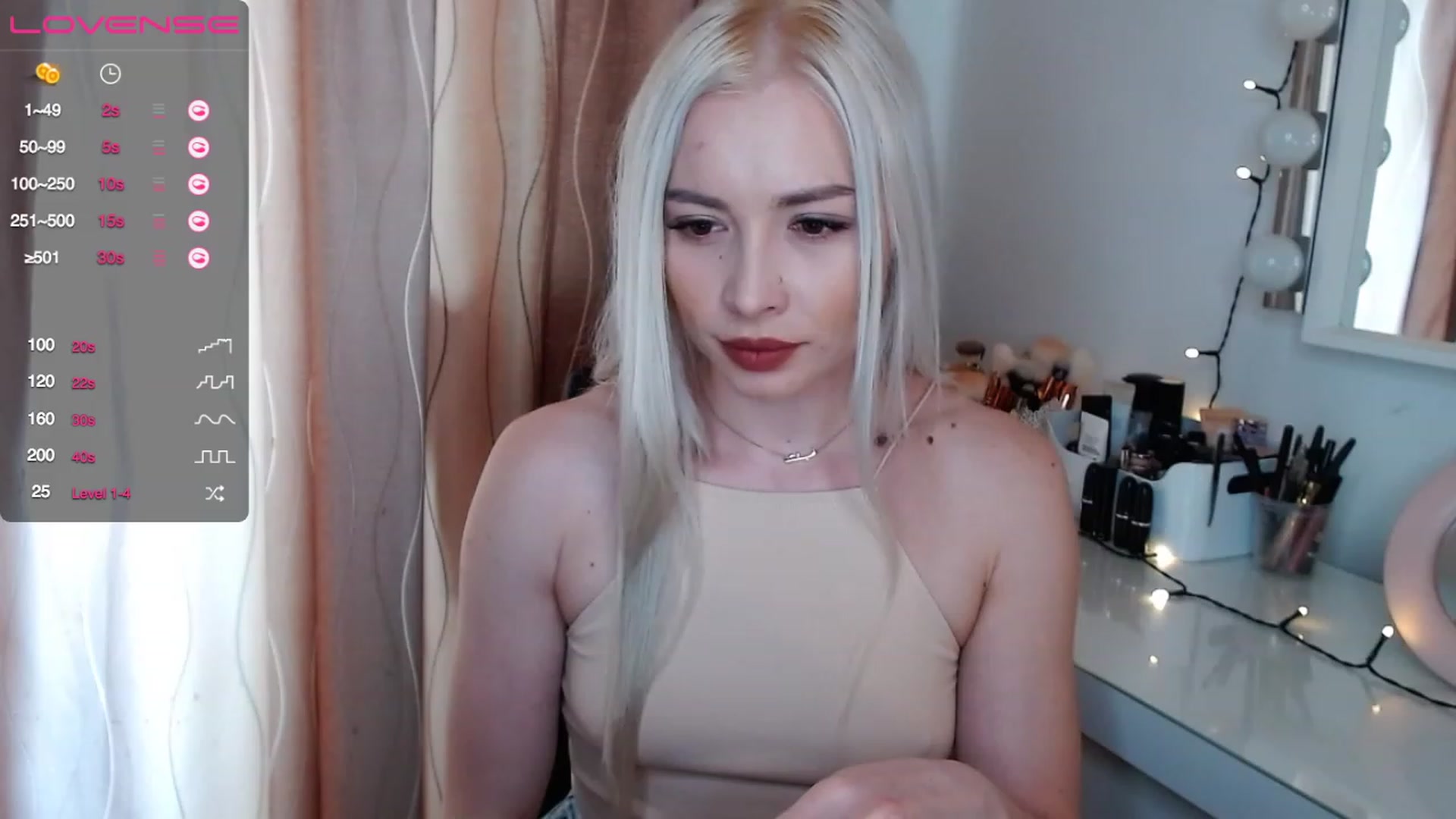 Gallery image thumbnail from Rapunzelll's myfreecams stream on, 04/10/2023, 09:29 image 17 of 20
