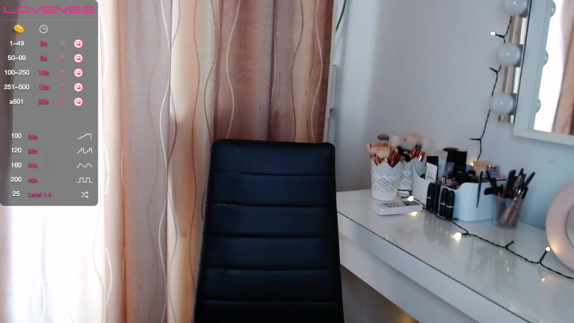 Gallery image thumbnail from Rapunzelll's myfreecams stream on, 04/10/2023, 10:36 image 7 of 20