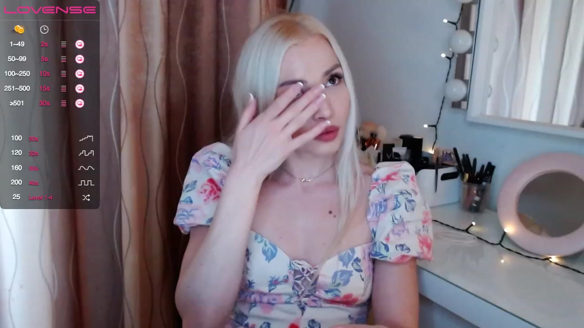 Gallery image thumbnail from Rapunzelll's myfreecams stream on, 04/12/2023, 08:19 image 13 of 20
