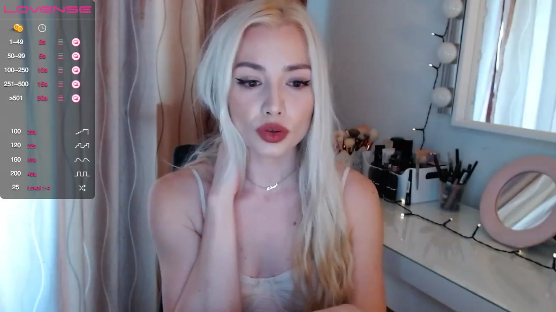 Gallery image thumbnail from Rapunzelll's myfreecams stream on, 04/13/2023, 08:13 image 18 of 20