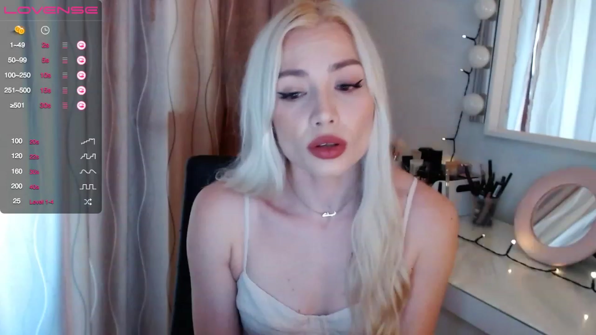 Gallery image thumbnail from Rapunzelll's myfreecams stream on, 04/13/2023, 08:13 image 10 of 20