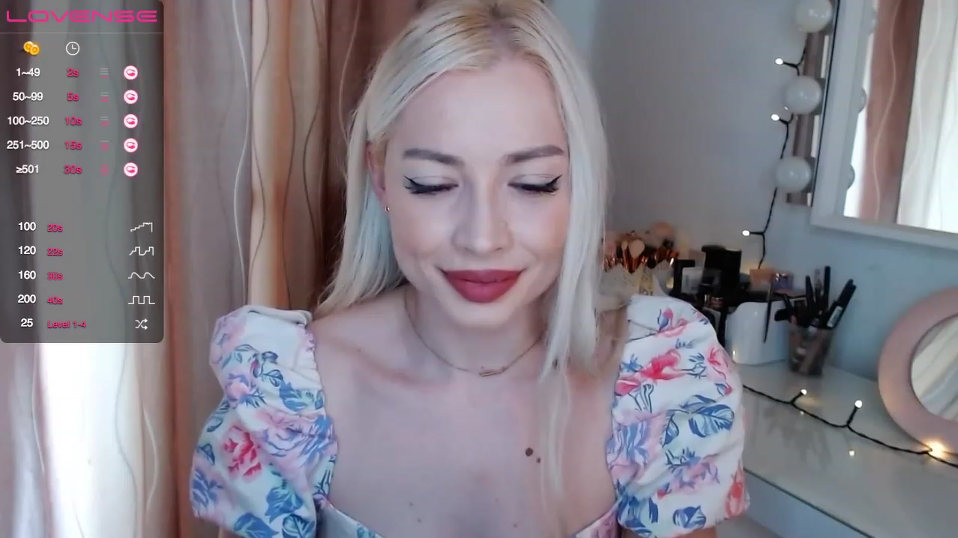 Gallery image thumbnail from Rapunzelll's myfreecams stream on, 04/16/2023, 08:28 image 12 of 20
