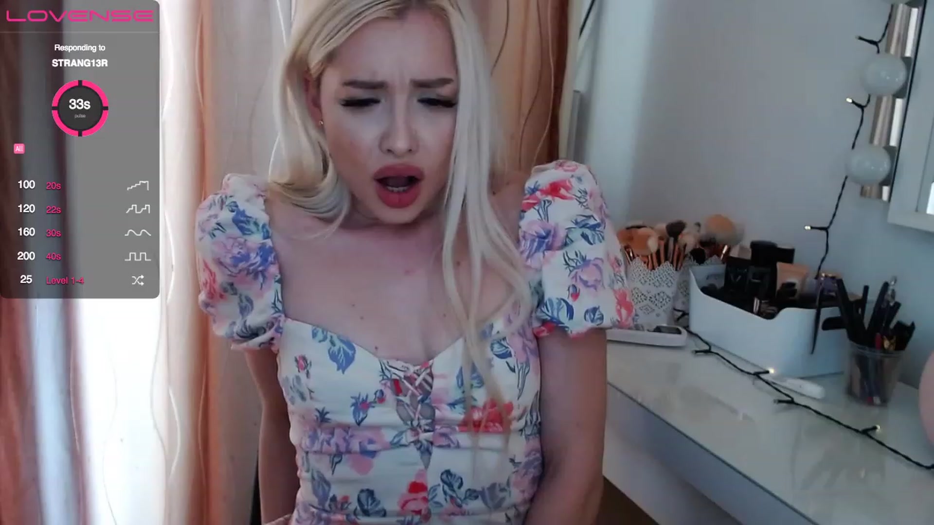 Gallery image thumbnail from Rapunzelll's myfreecams stream on, 05/02/2023, 10:07 image 10 of 20
