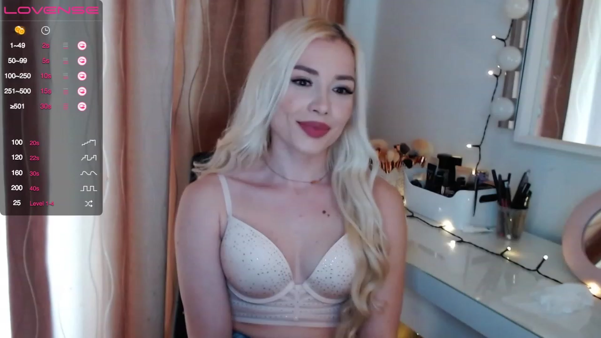 Gallery image thumbnail from Rapunzelll's myfreecams stream on, 05/03/2023, 08:44 image 8 of 20