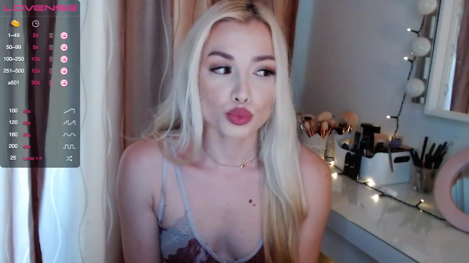 Gallery image thumbnail from Rapunzelll's myfreecams stream on, 05/05/2023, 08:25 image 4 of 20