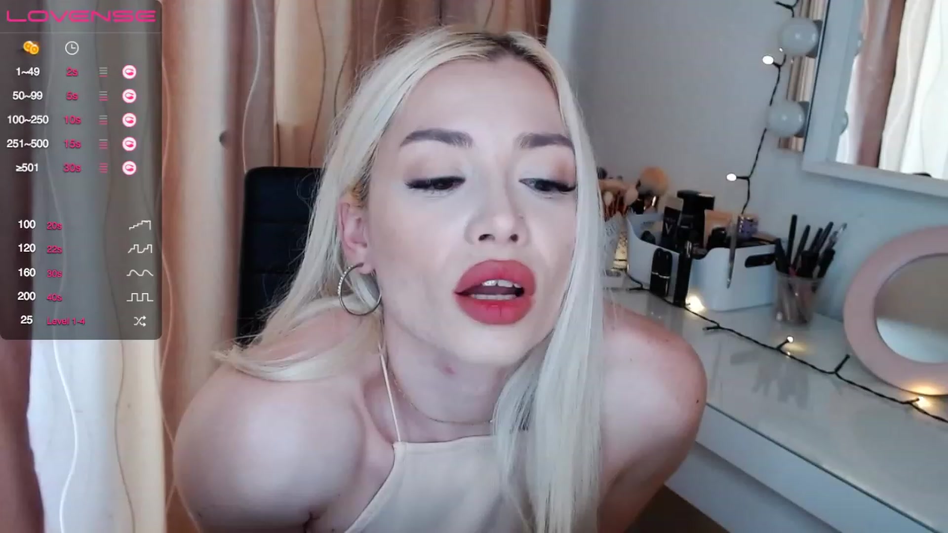 Gallery image thumbnail from Rapunzelll's myfreecams stream on, 05/06/2023, 10:55 image 14 of 20