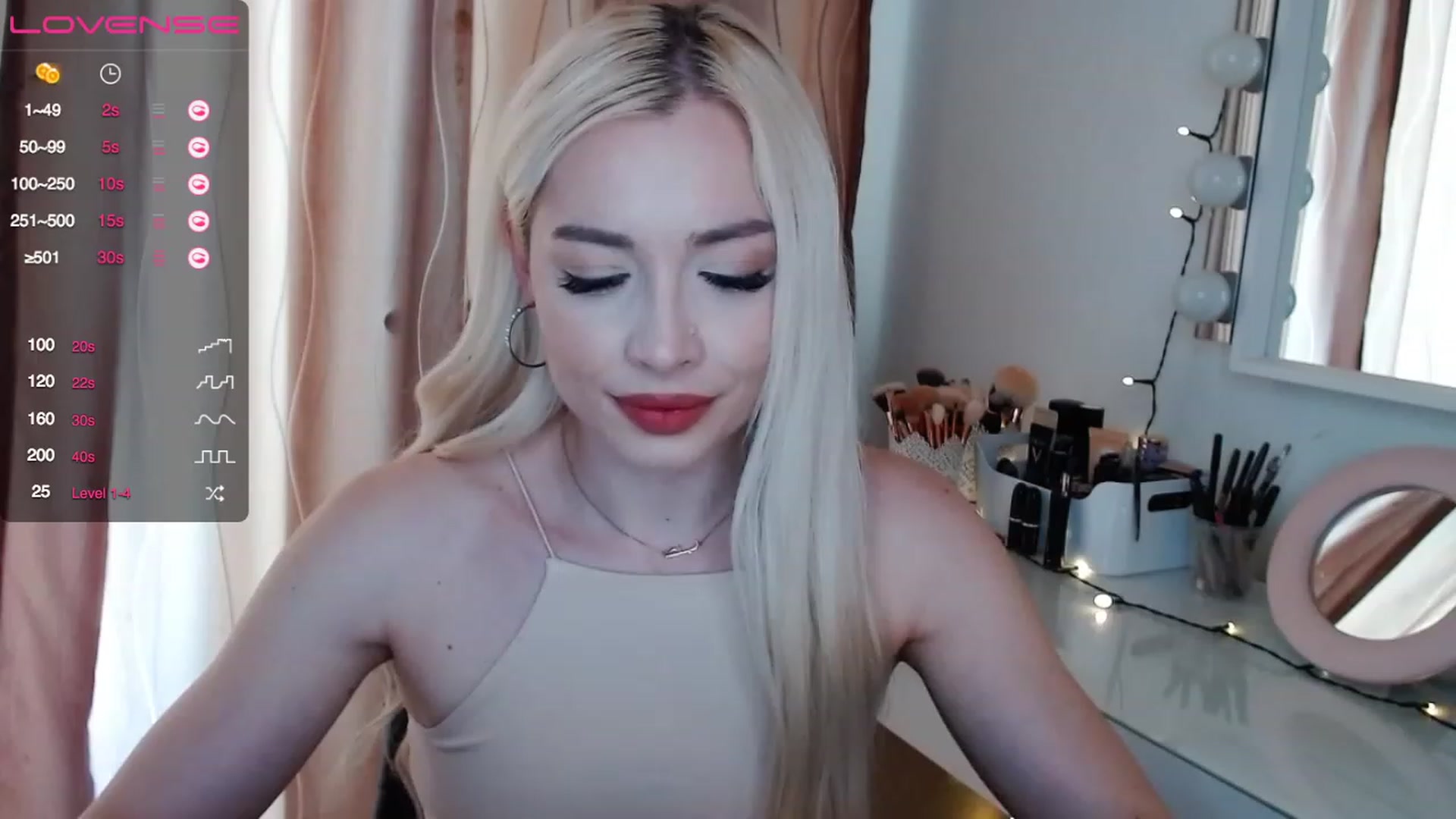 Gallery image thumbnail from Rapunzelll's myfreecams stream on, 05/06/2023, 10:55 image 1 of 20