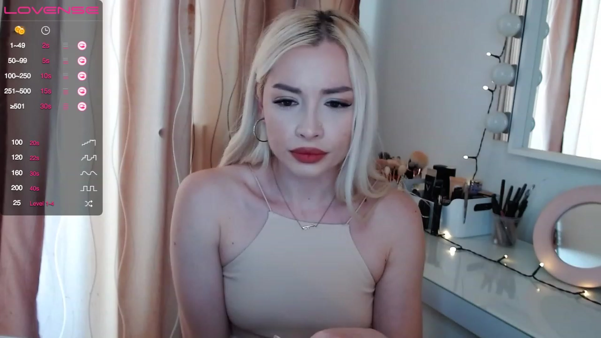 Gallery image thumbnail from Rapunzelll's myfreecams stream on, 05/06/2023, 10:55 image 8 of 20