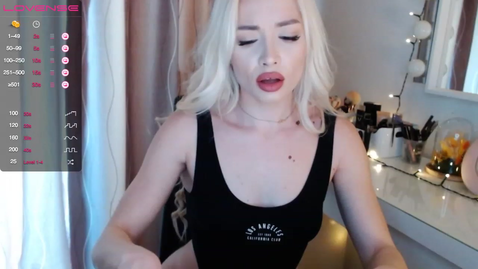 Gallery image thumbnail from Rapunzelll's myfreecams stream on, 05/10/2023, 09:01 image 6 of 20
