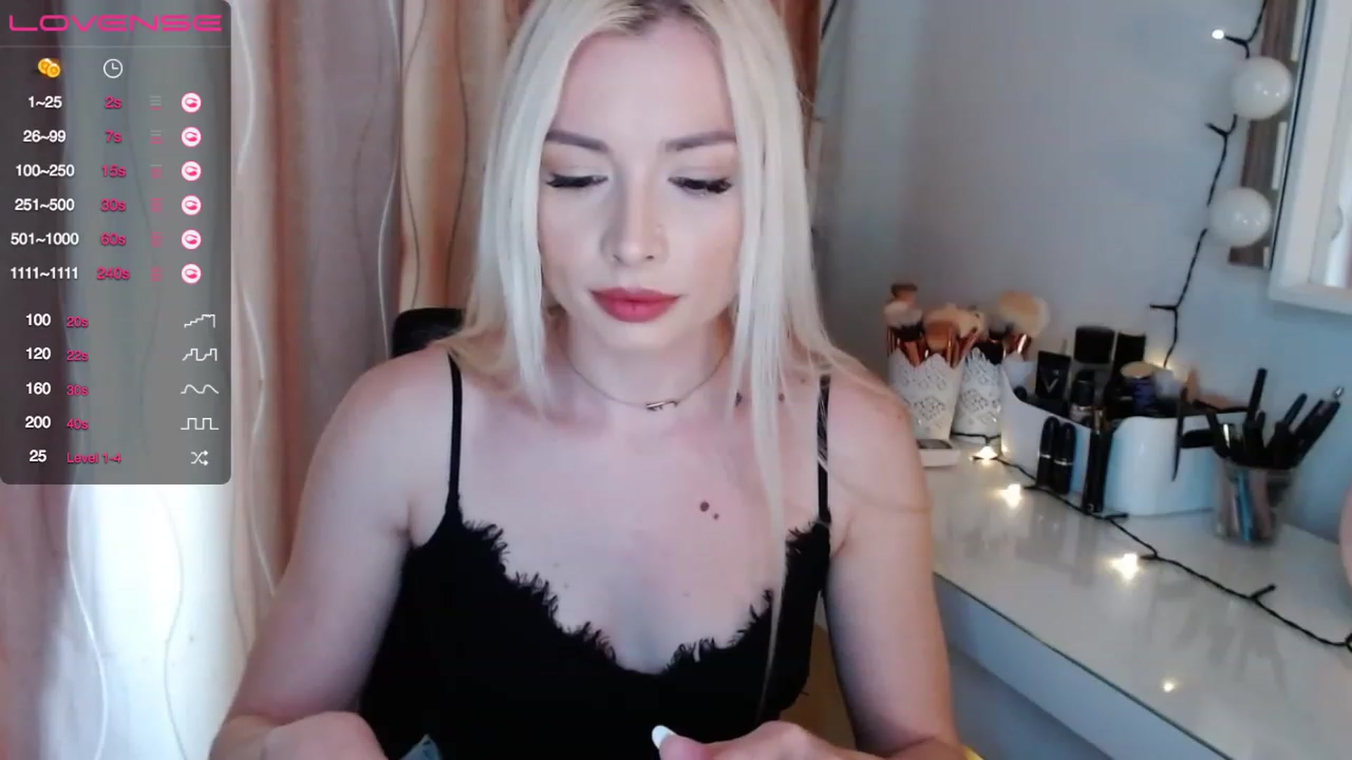 Gallery image thumbnail from Rapunzelll's myfreecams stream on, 05/17/2023, 08:58 image 10 of 20
