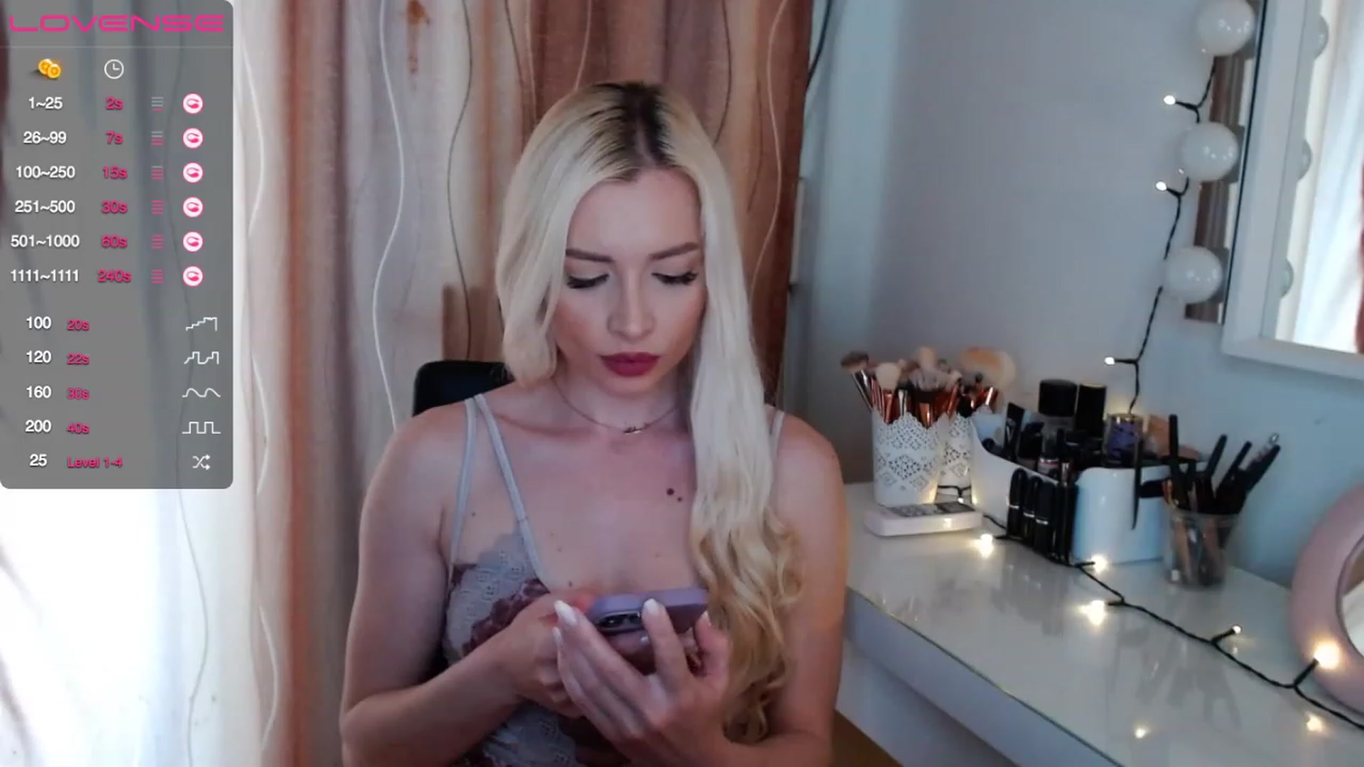 Gallery image thumbnail from Rapunzelll's myfreecams stream on, 05/19/2023, 08:51 image 7 of 20