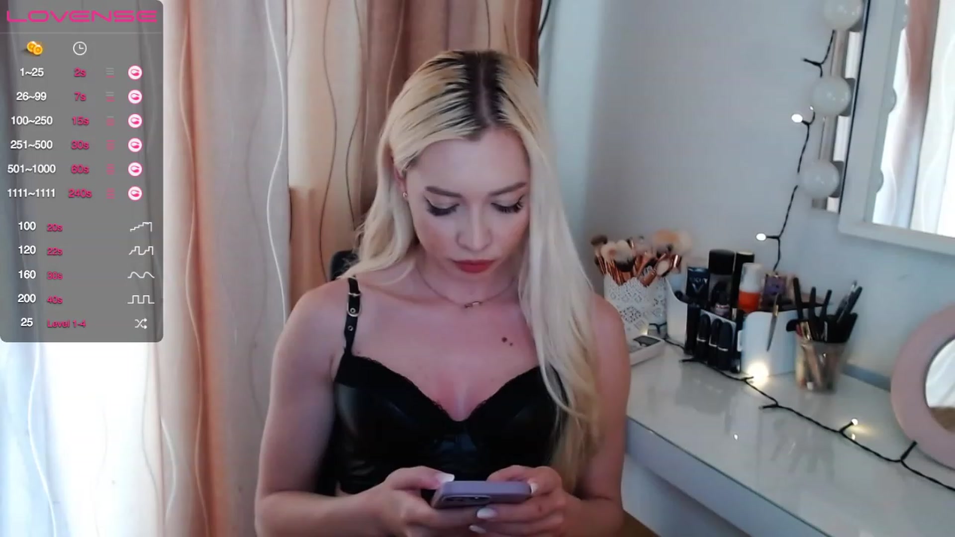 Gallery image thumbnail from Rapunzelll's myfreecams stream on, 05/21/2023, 10:21 image 7 of 20