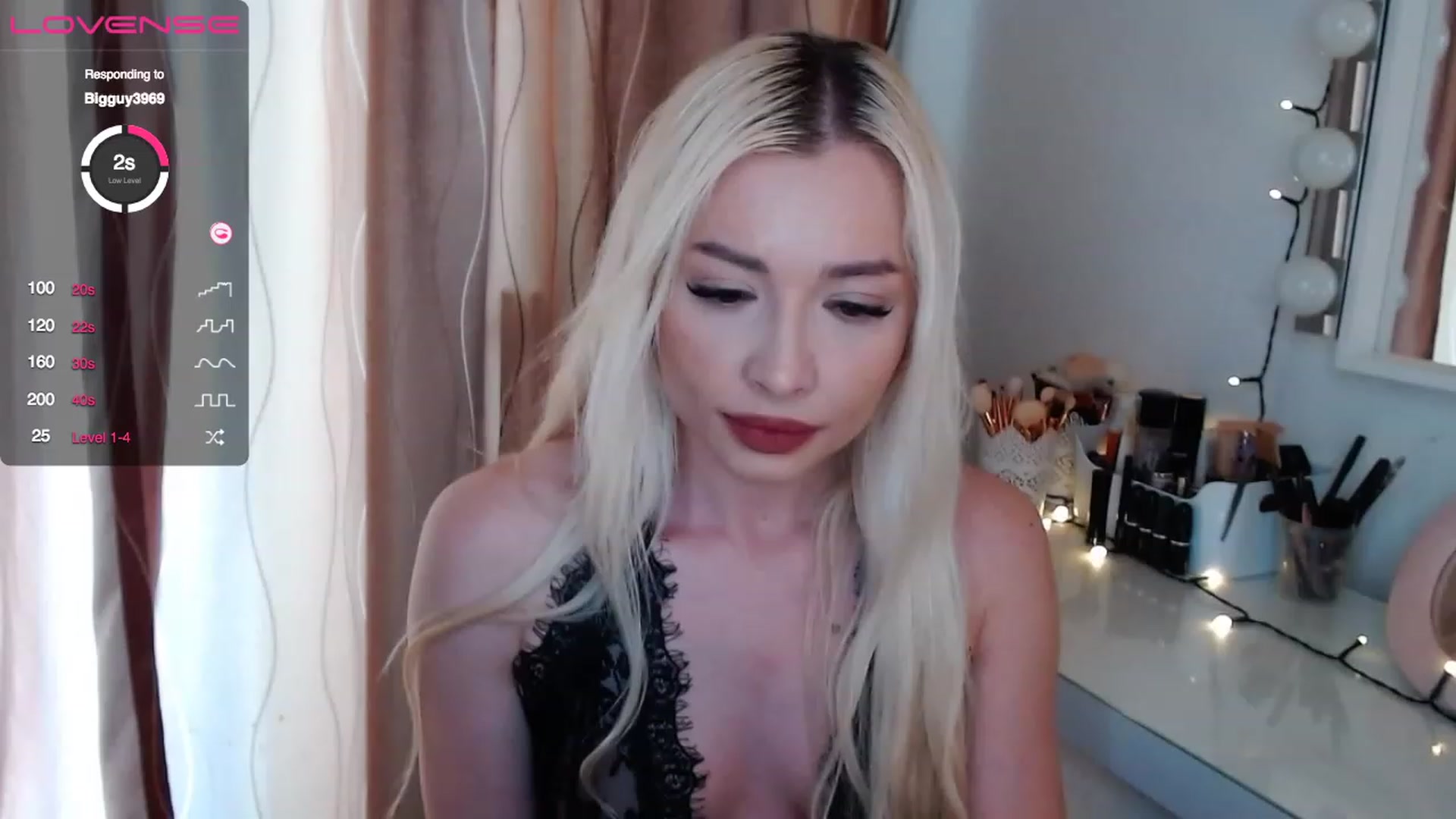 Gallery image thumbnail from Rapunzelll's myfreecams stream on, 05/28/2023, 10:23 image 7 of 20
