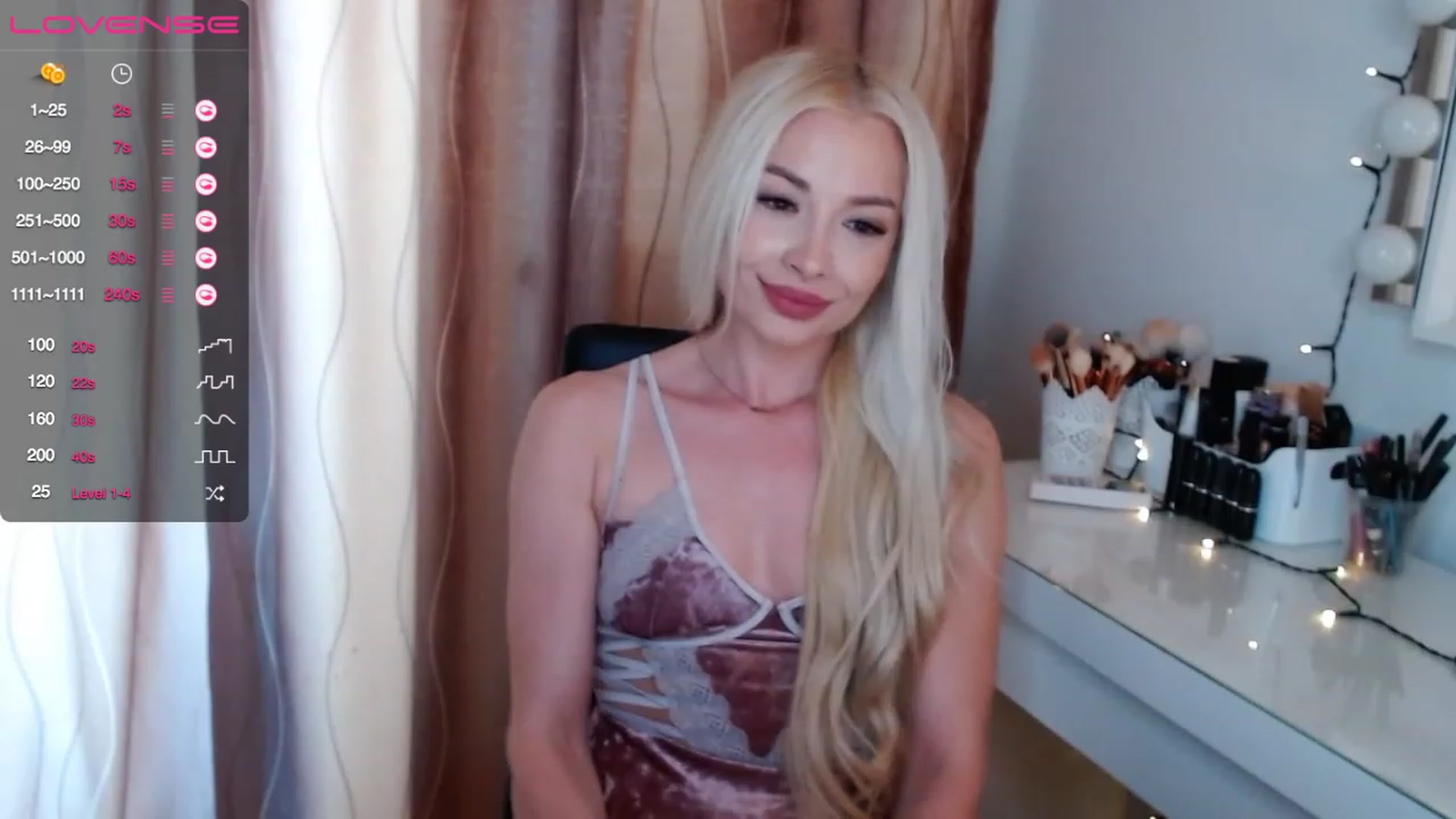 Gallery image thumbnail from Rapunzelll's myfreecams stream on, 06/06/2023, 14:34 image 9 of 20