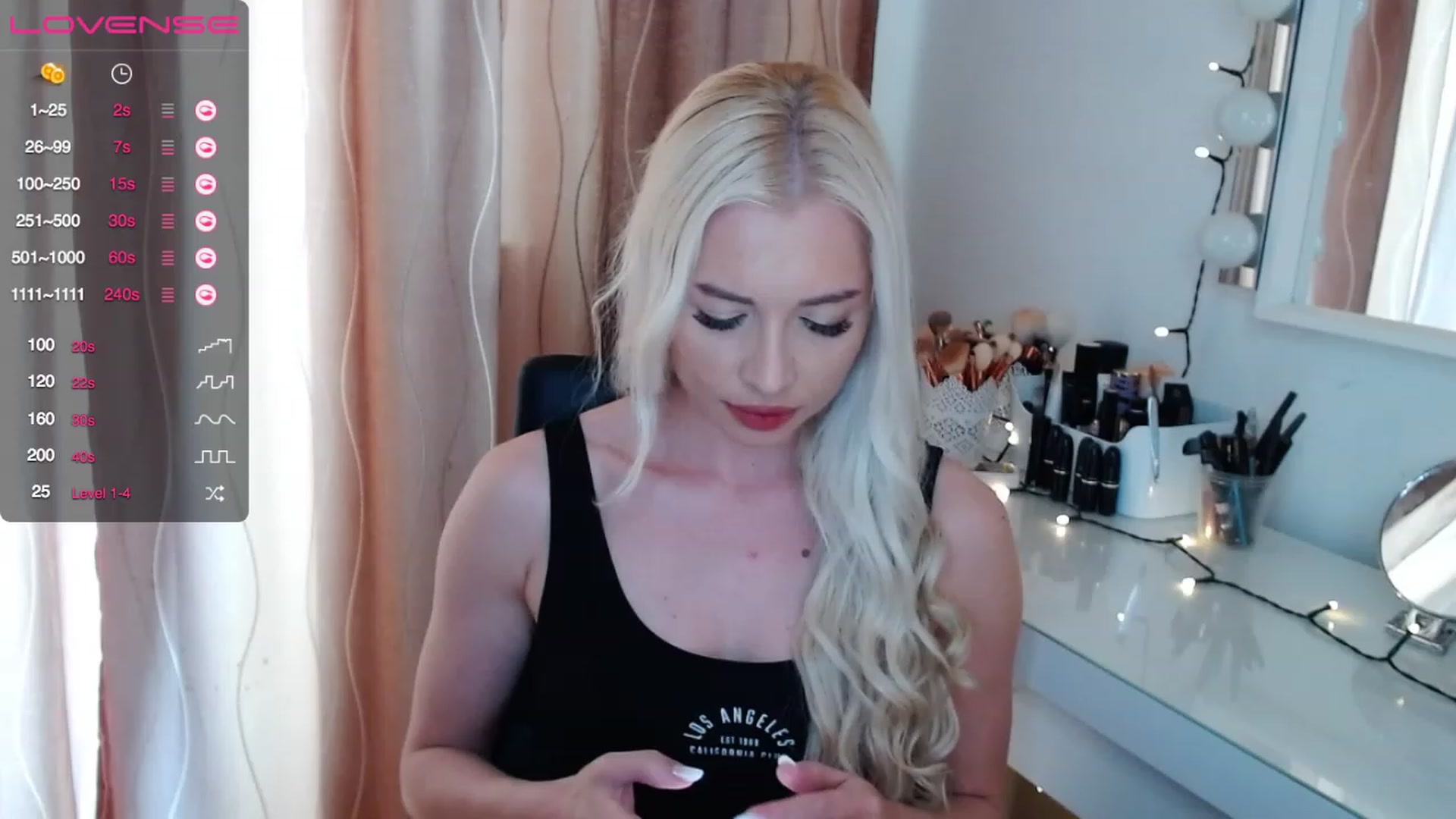 Gallery image thumbnail from Rapunzelll's myfreecams stream on, 06/07/2023, 12:42 image 15 of 20