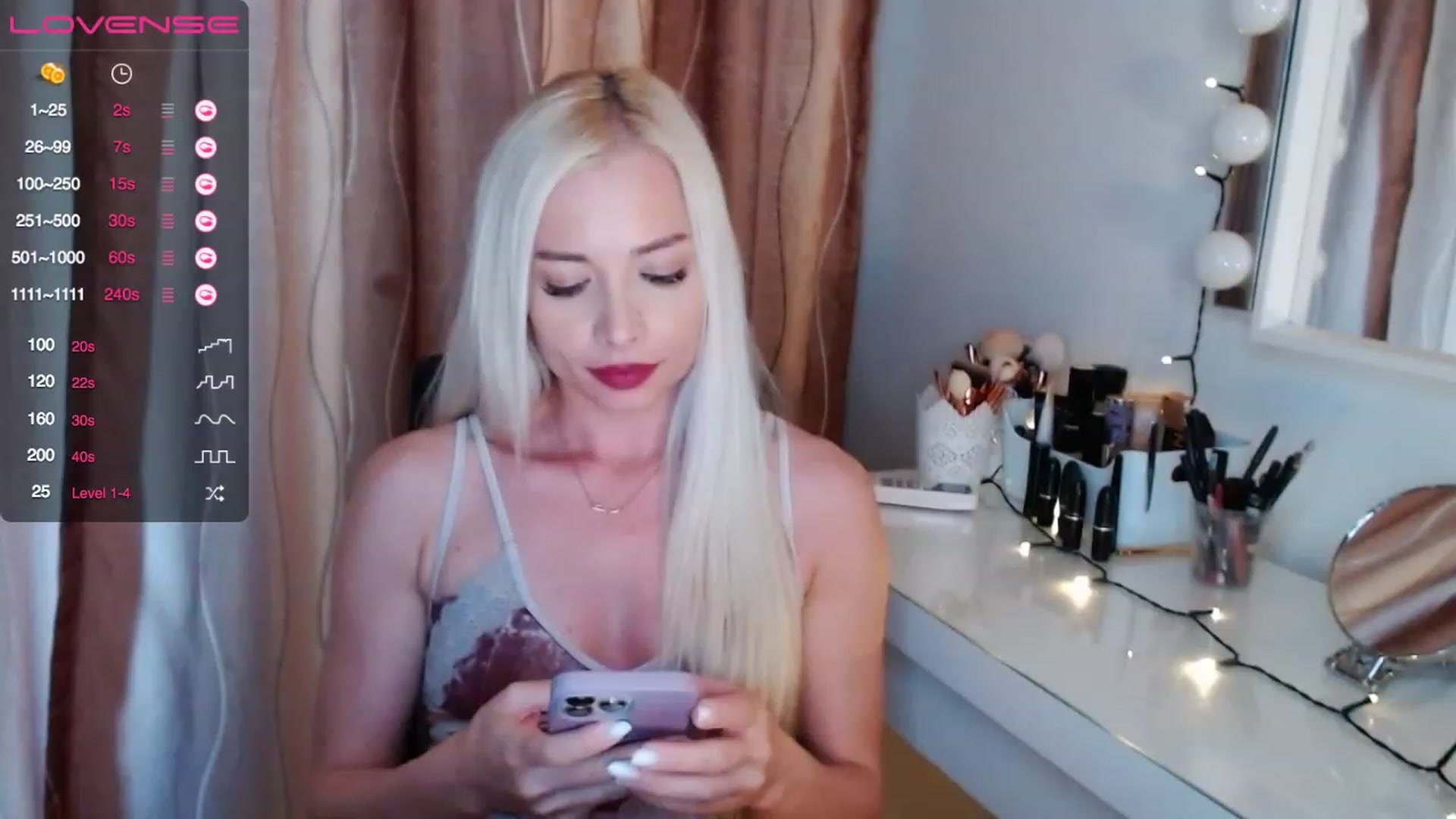 Gallery image thumbnail from Rapunzelll's myfreecams stream on, 06/10/2023, 16:18 image 15 of 20