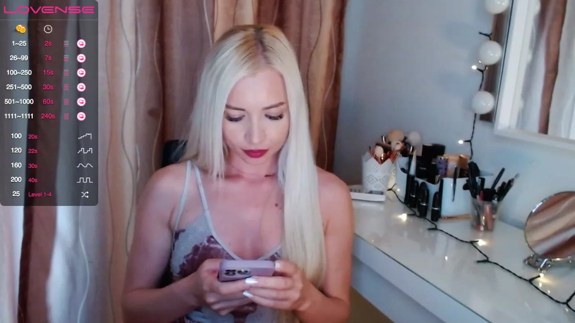 Gallery image thumbnail from Rapunzelll's myfreecams stream on, 06/10/2023, 16:18 image 10 of 20