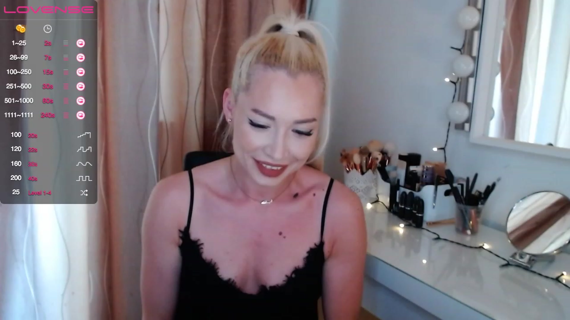 Gallery image thumbnail from Rapunzelll's myfreecams stream on, 06/11/2023, 09:04 image 10 of 20