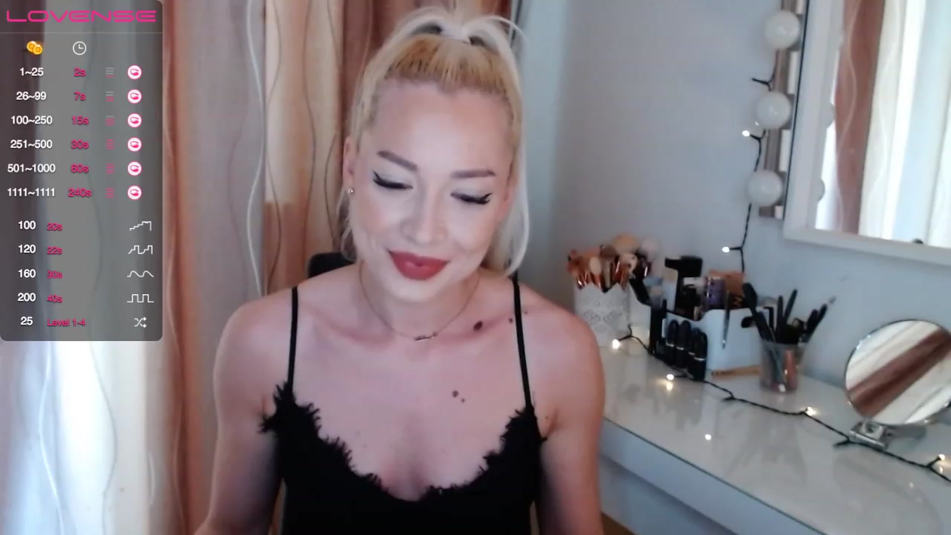 Gallery image thumbnail from Rapunzelll's myfreecams stream on, 06/11/2023, 09:04 image 11 of 20