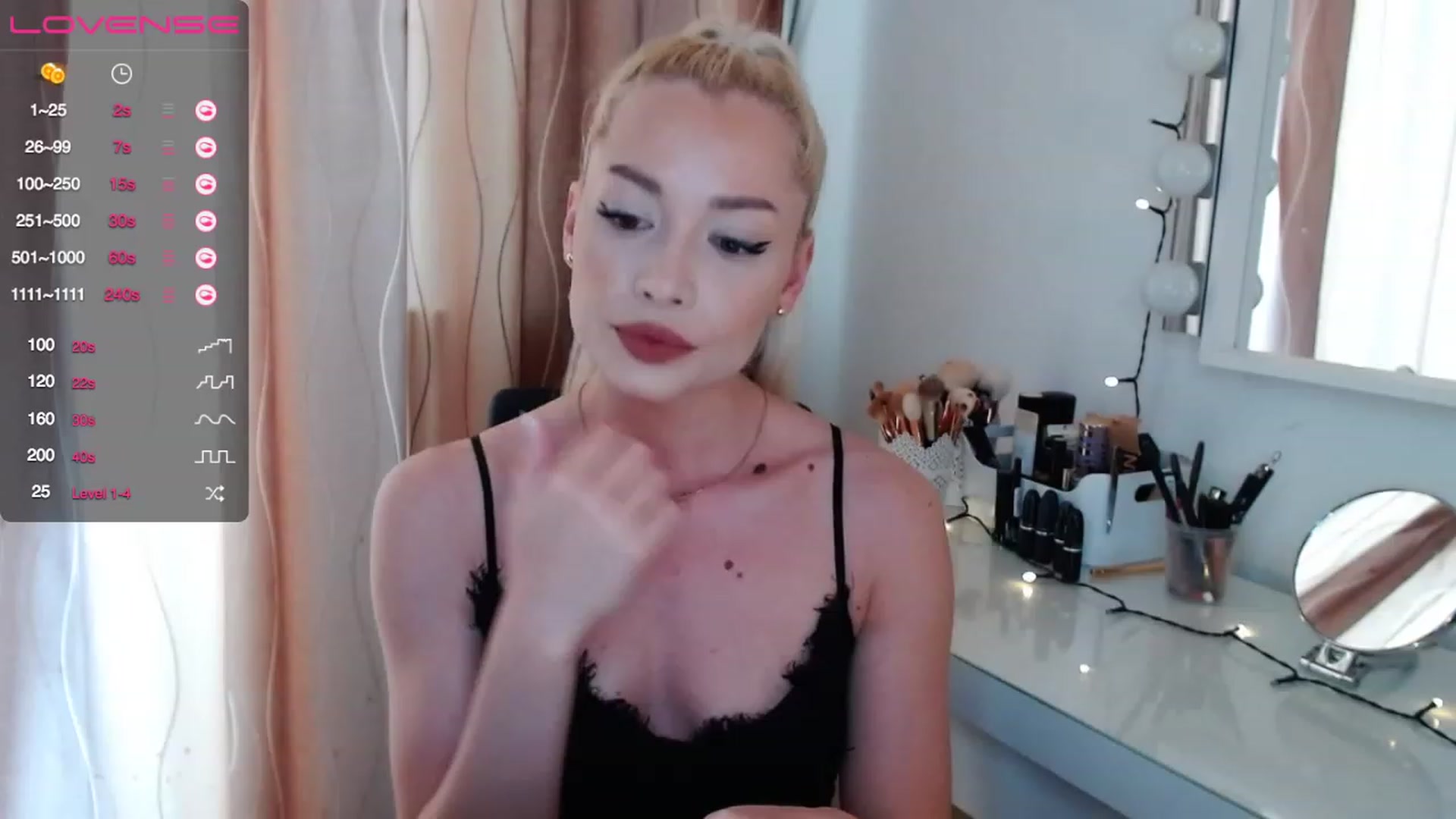 Gallery image thumbnail from Rapunzelll's myfreecams stream on, 06/11/2023, 11:31 image 5 of 20
