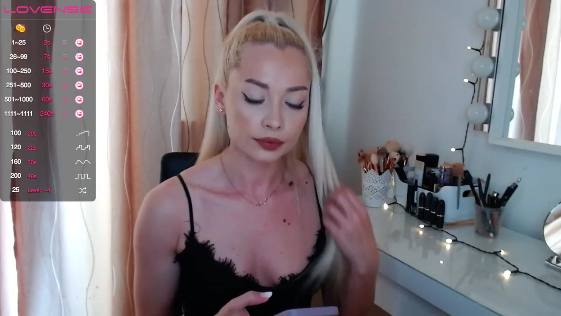 Gallery image thumbnail from Rapunzelll's myfreecams stream on, 06/11/2023, 11:31 image 14 of 20