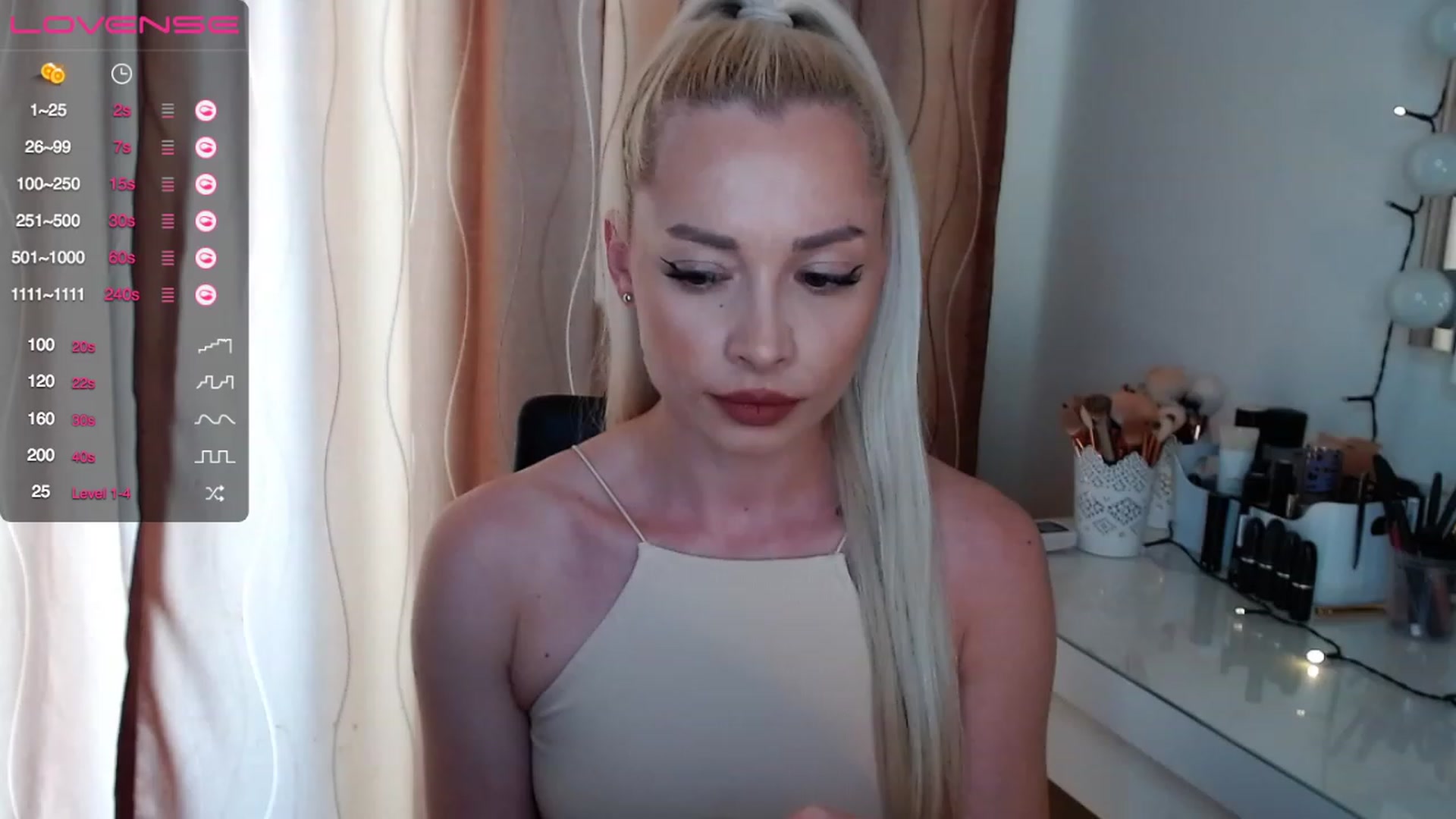 Gallery image thumbnail from Rapunzelll's myfreecams stream on, 06/12/2023, 11:27 image 13 of 20