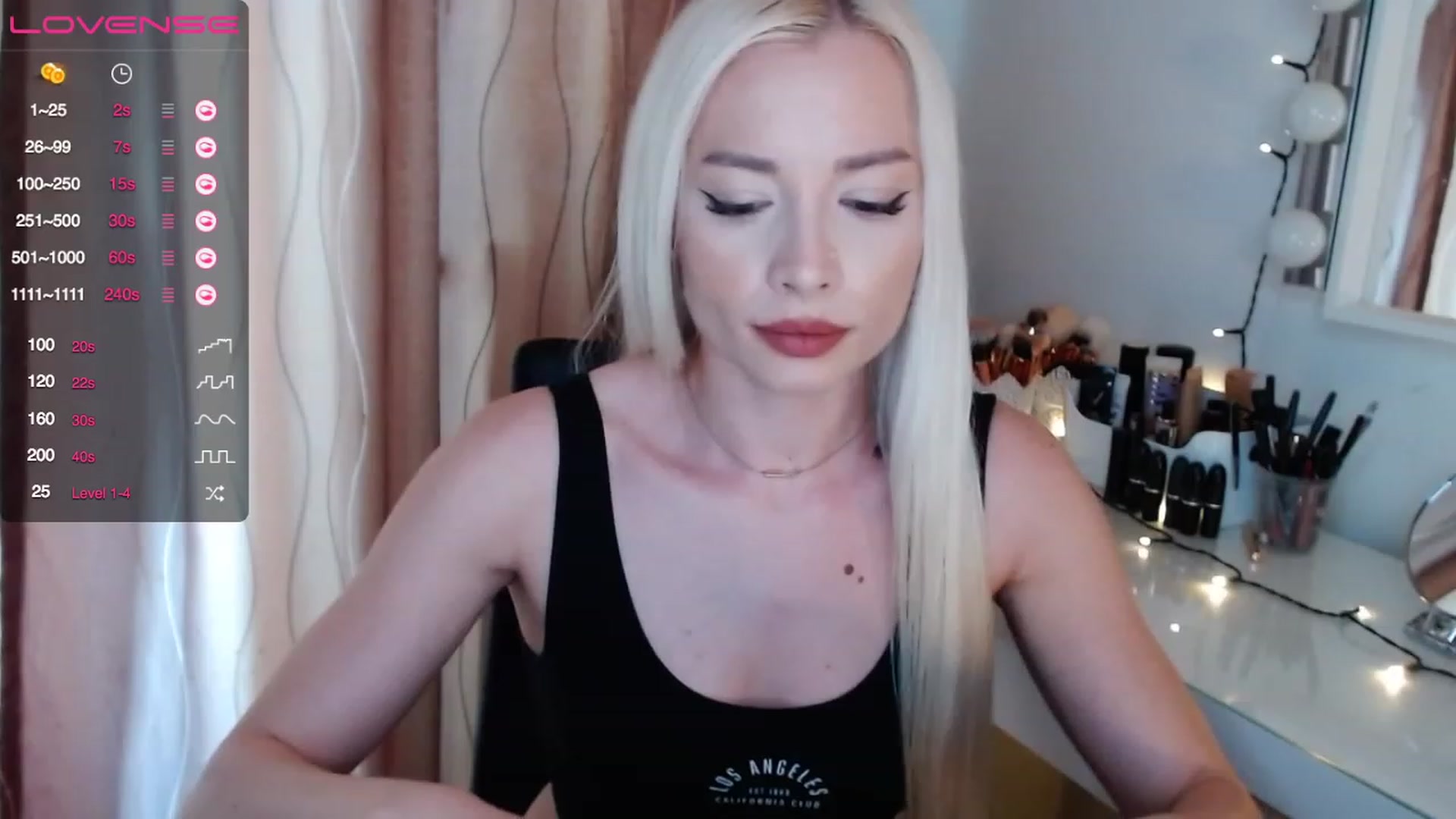 Gallery image thumbnail from Rapunzelll's myfreecams stream on, 06/19/2023, 09:03 image 10 of 20