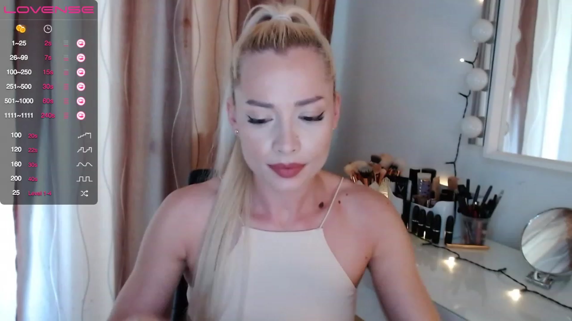 Gallery image thumbnail from Rapunzelll's myfreecams stream on, 06/20/2023, 09:13 image 5 of 20